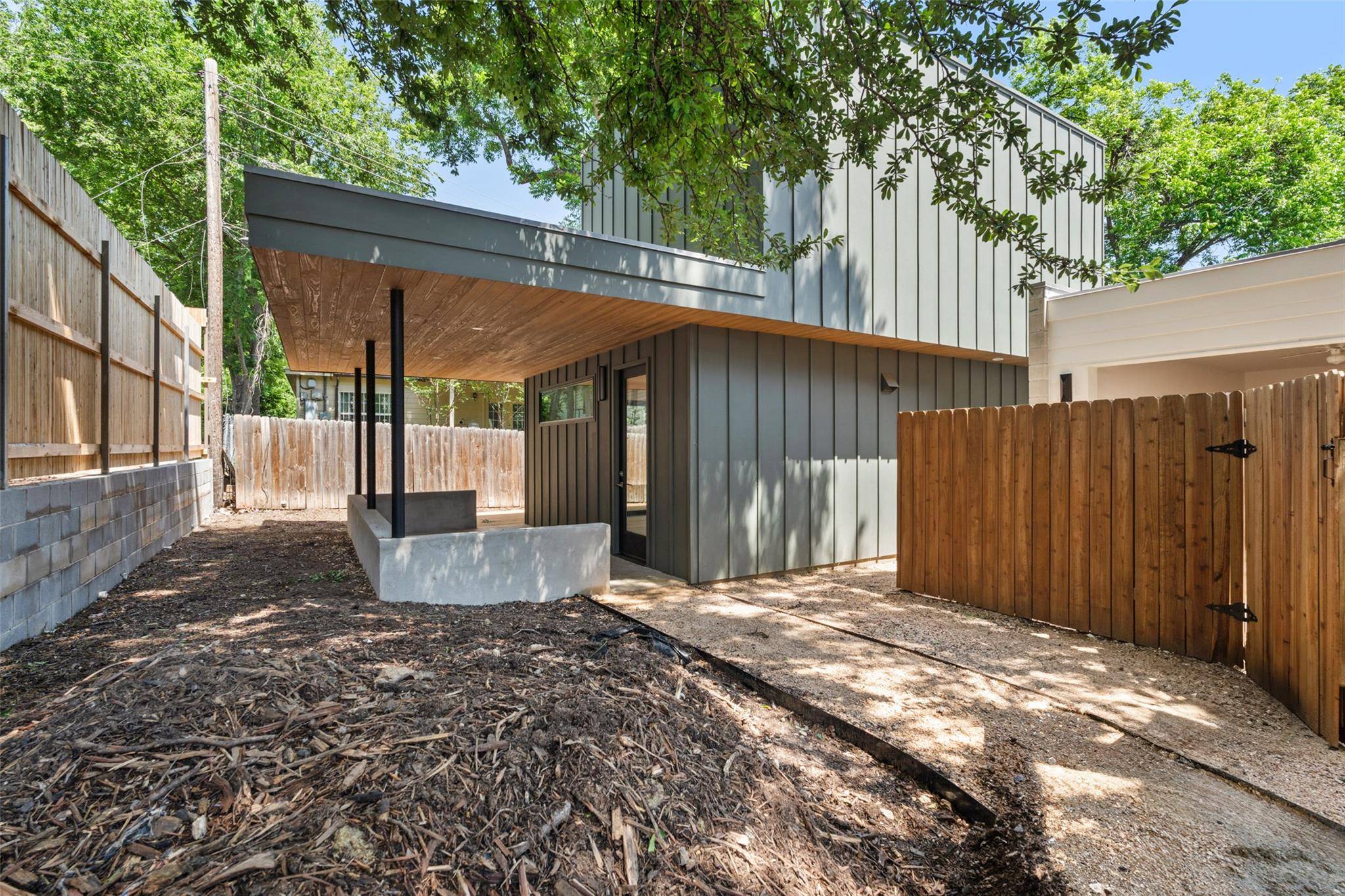 Austin, TX 78722,2107 Maple Ave #B