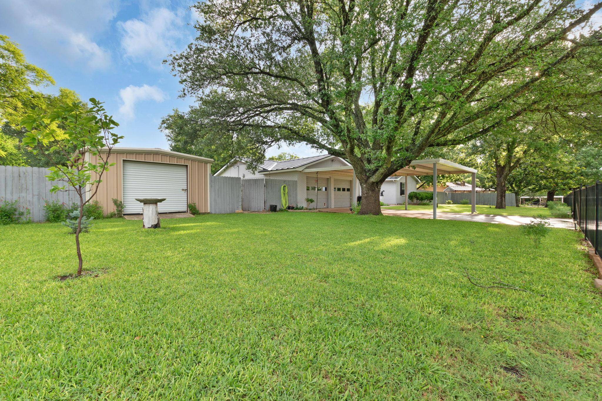 Burnet, TX 78611,310 Cardinal LN