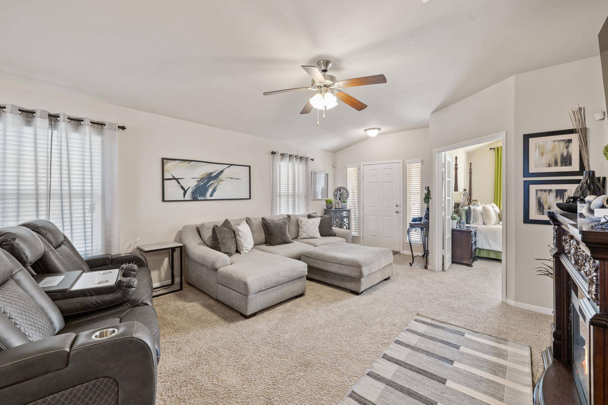 Hutto, TX 78634,132 Sabine River DR