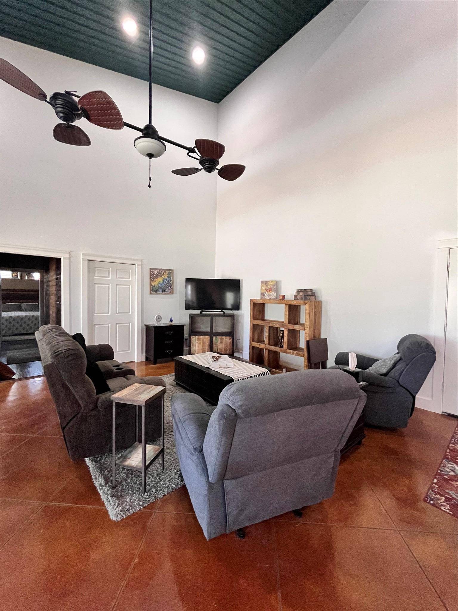 Paige, TX 78659,427 Paffen RD