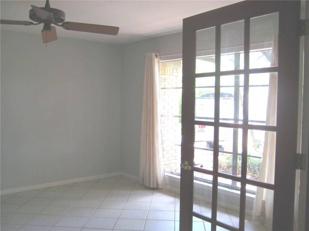 Austin, TX 78745,2007 Oakglen DR