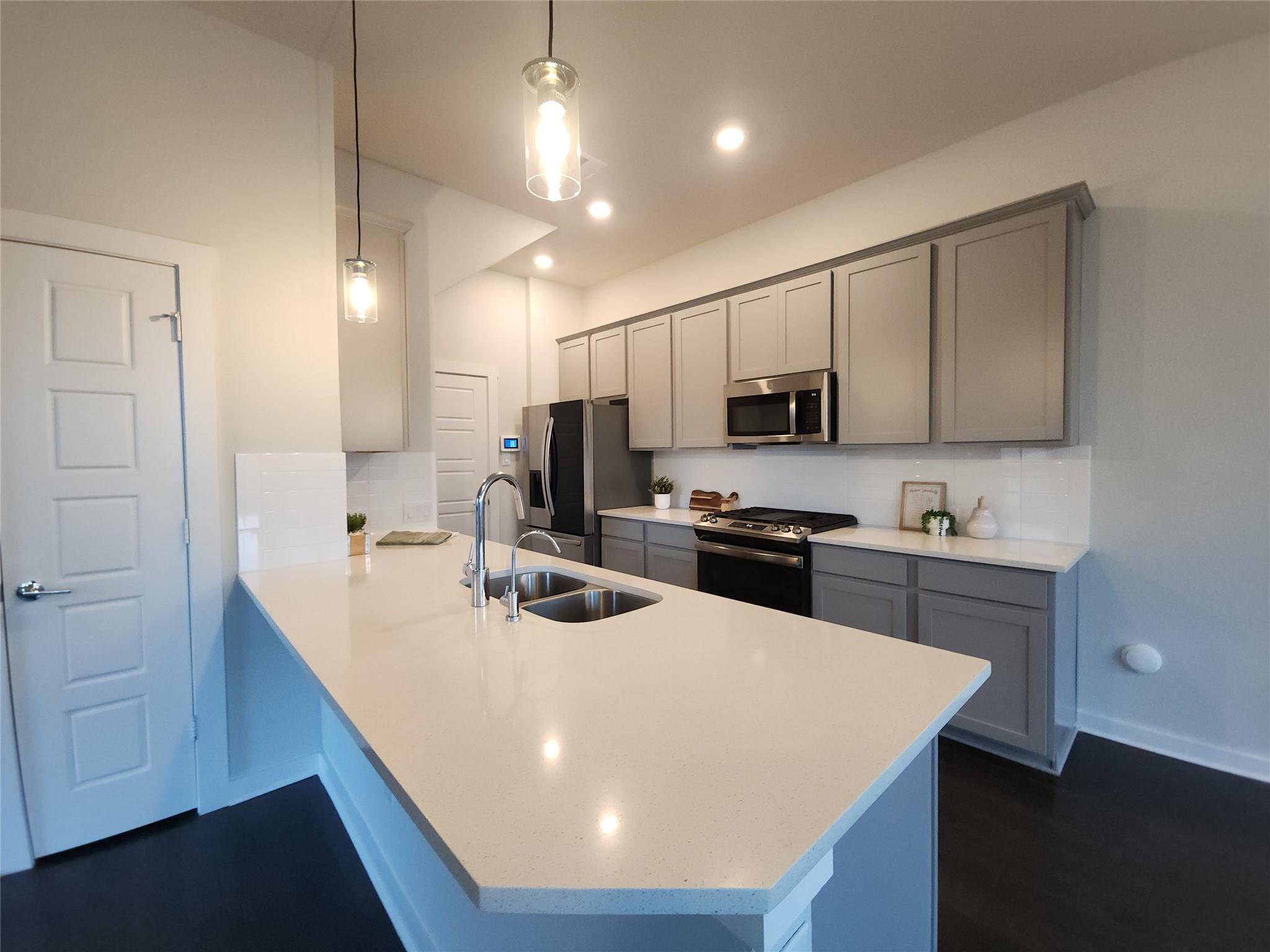 San Antonio, TX 78240,5843 Whitby RD #22