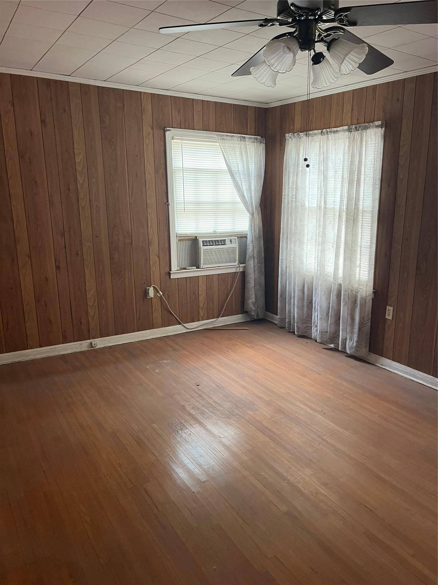 Taylor, TX 76574,204 Oscar ST