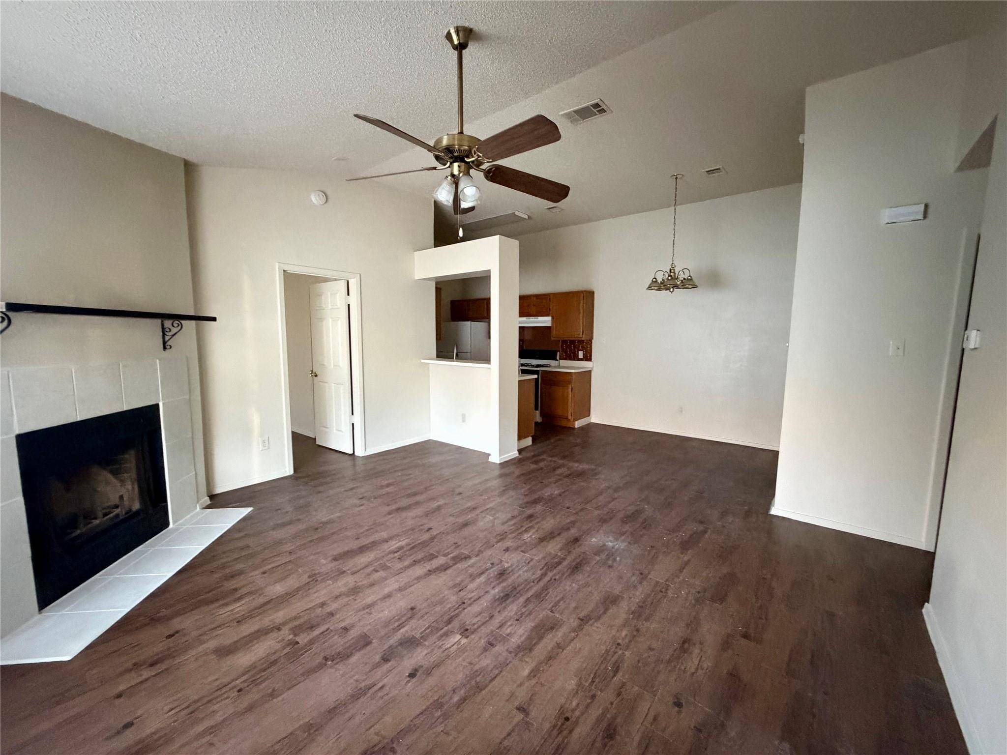 Lockhart, TX 78644,1510 S Medina ST #A