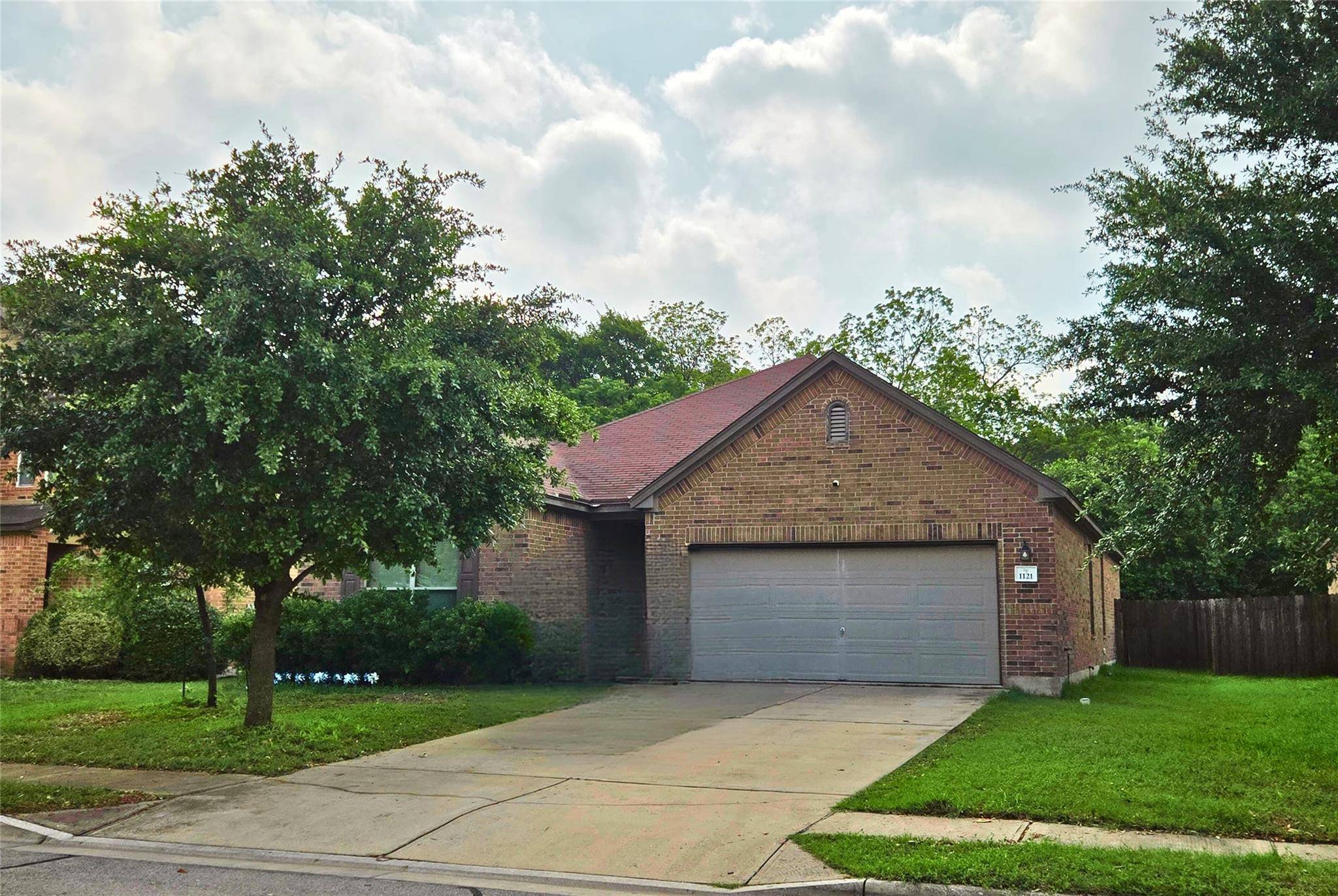 Round Rock, TX 78665,1121 Hyde Park DR