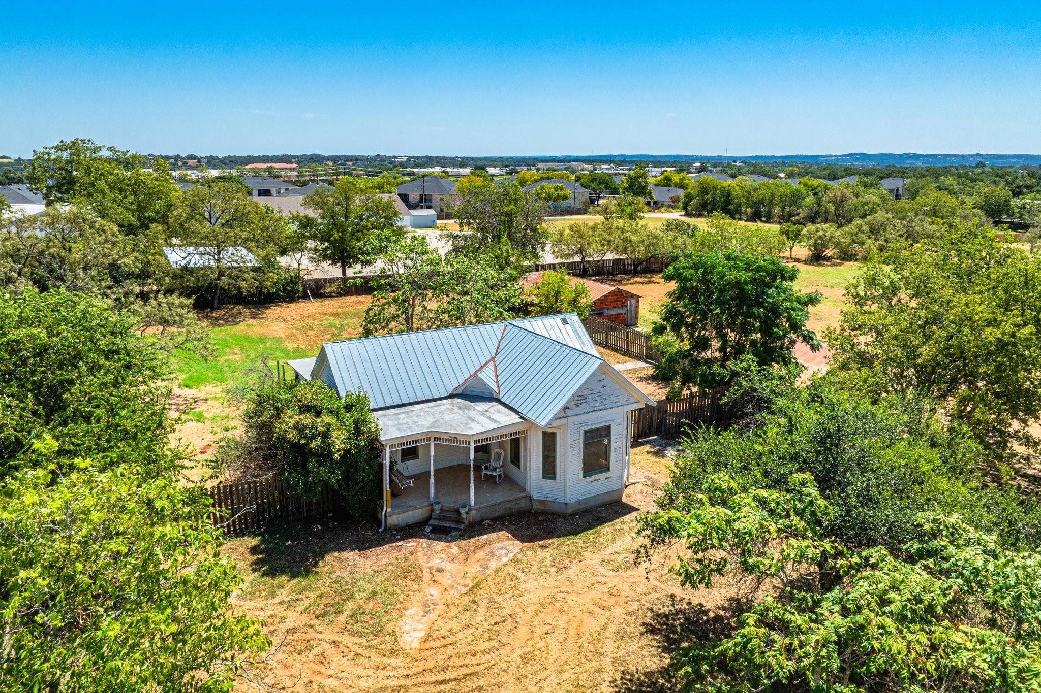 Fredericksburg, TX 78624,807 S EAGLE ST