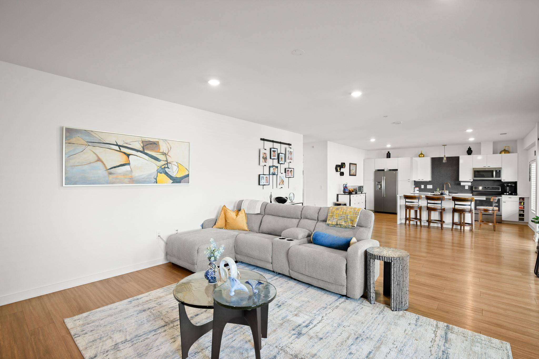 Austin, TX 78745,4361 S Congress Ave #433