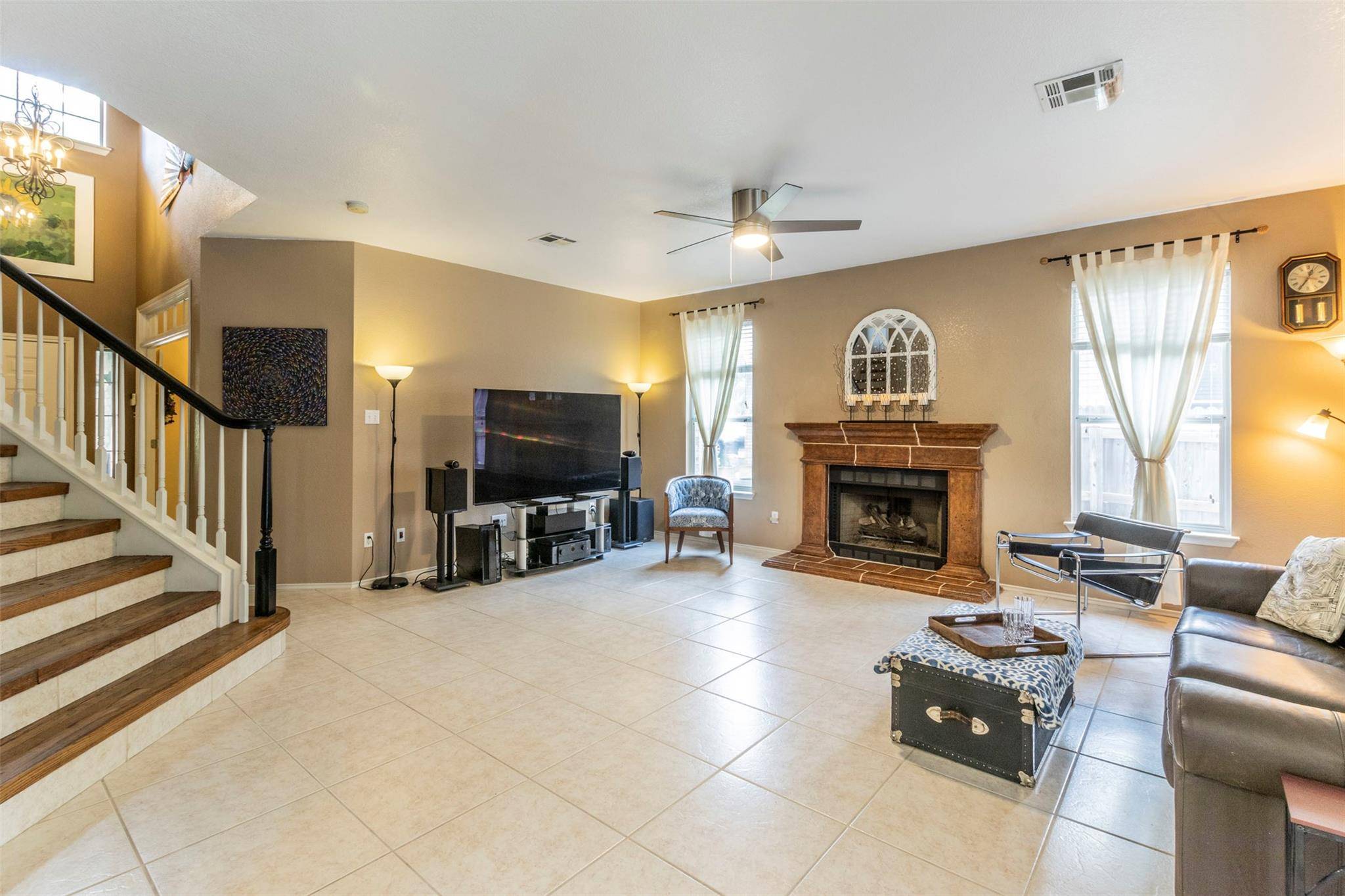 Austin, TX 78729,8125 Luling LN
