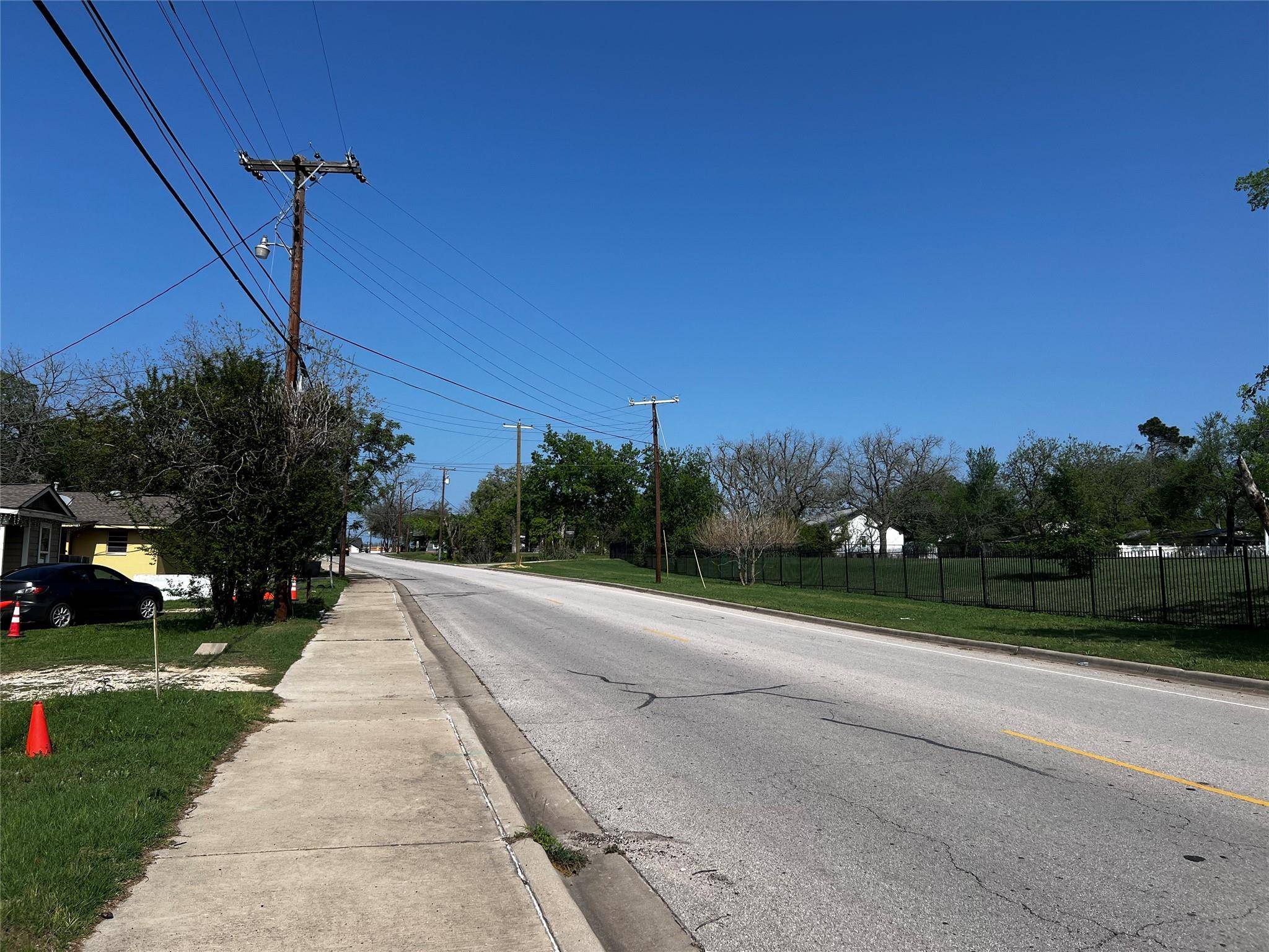 Elgin, TX 78621,506 W 2nd ST