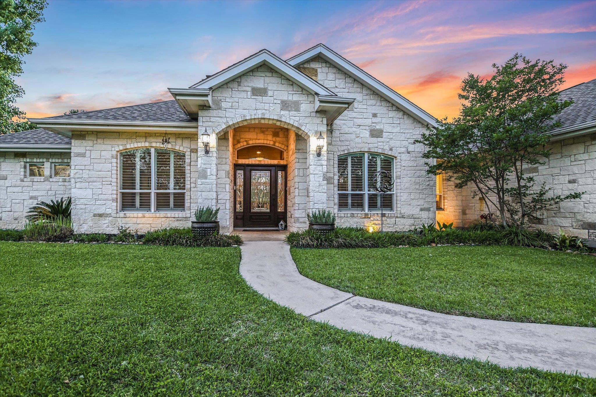 Highland Haven, TX 78654,307 E Pheasant DR