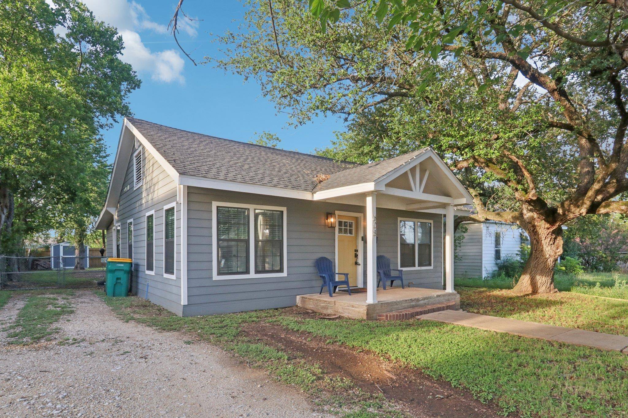 Belton, TX 76513,608 E 13th Ave