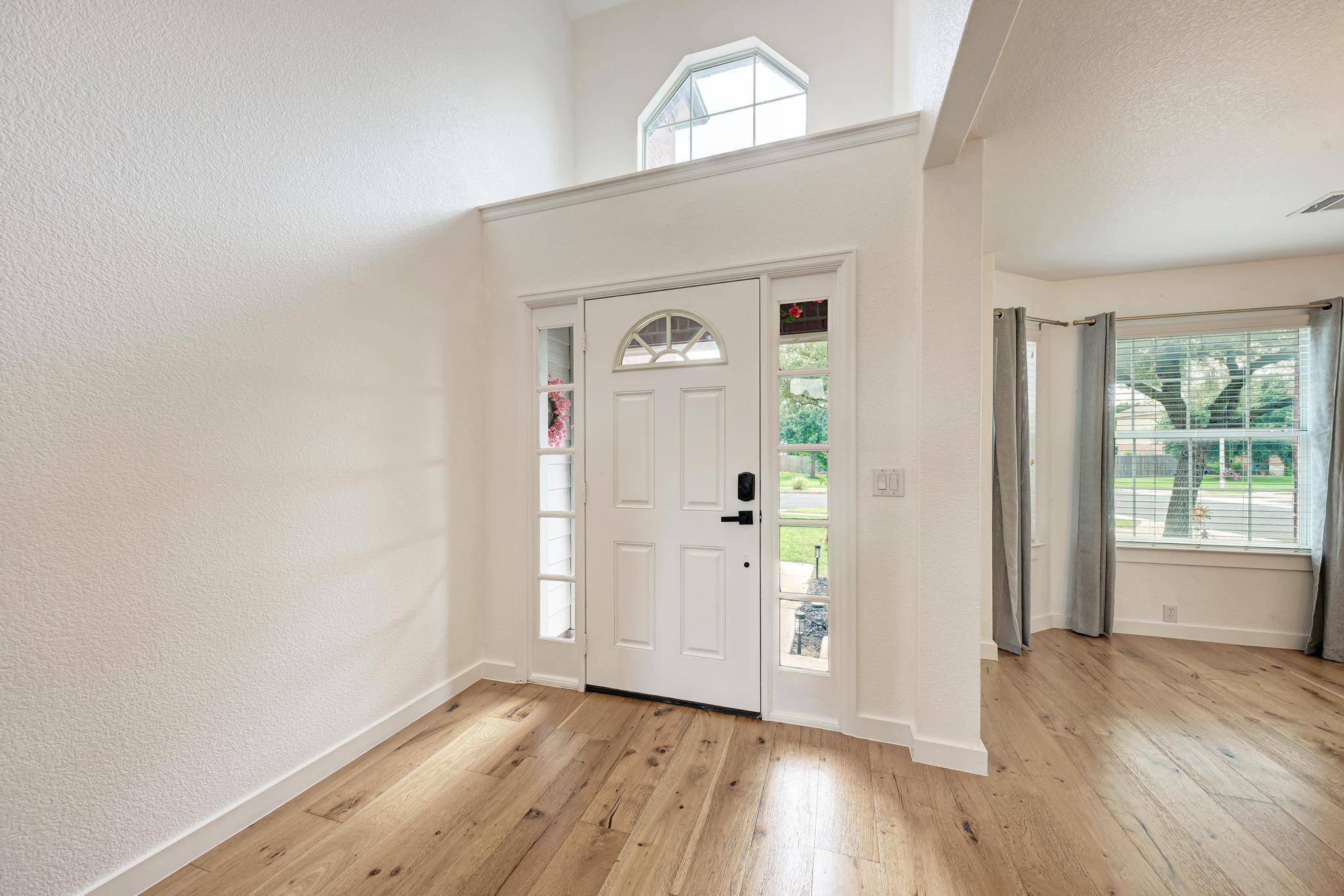 Leander, TX 78641,248 King Elder LN