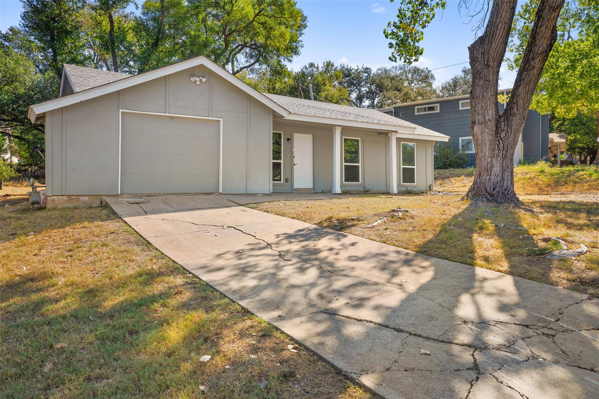 Austin, TX 78741,3103 Matador DR