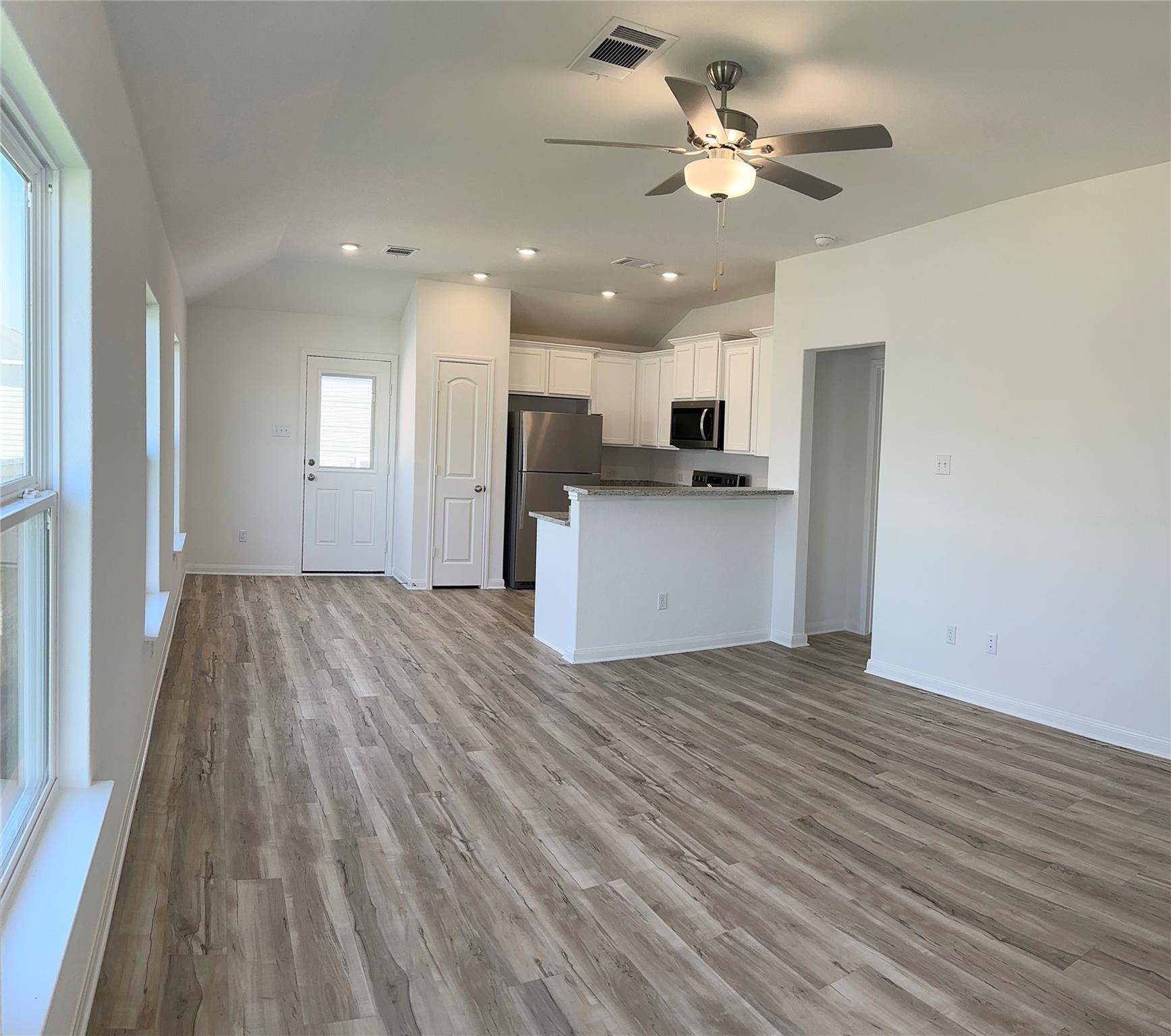 Elgin, TX 78621,14705 Eagles Claw WAY