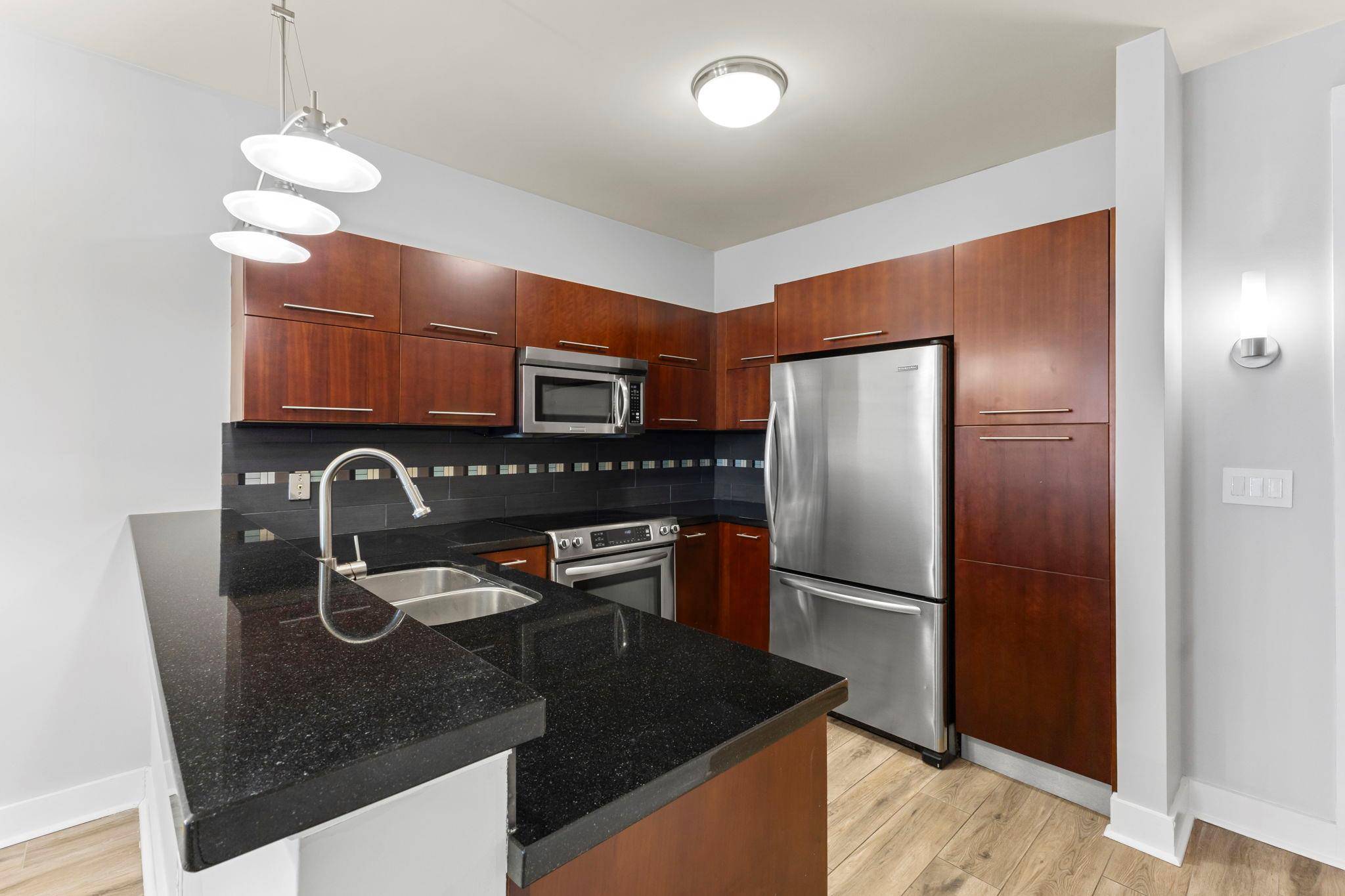 Austin, TX 78701,603 Davis #2006