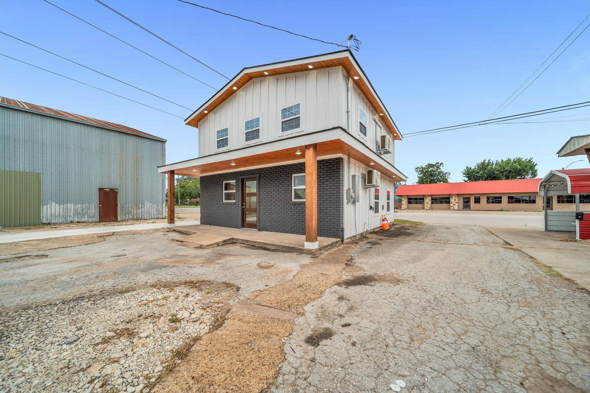 Giddings, TX 78942,136 S Caldwell-A ST