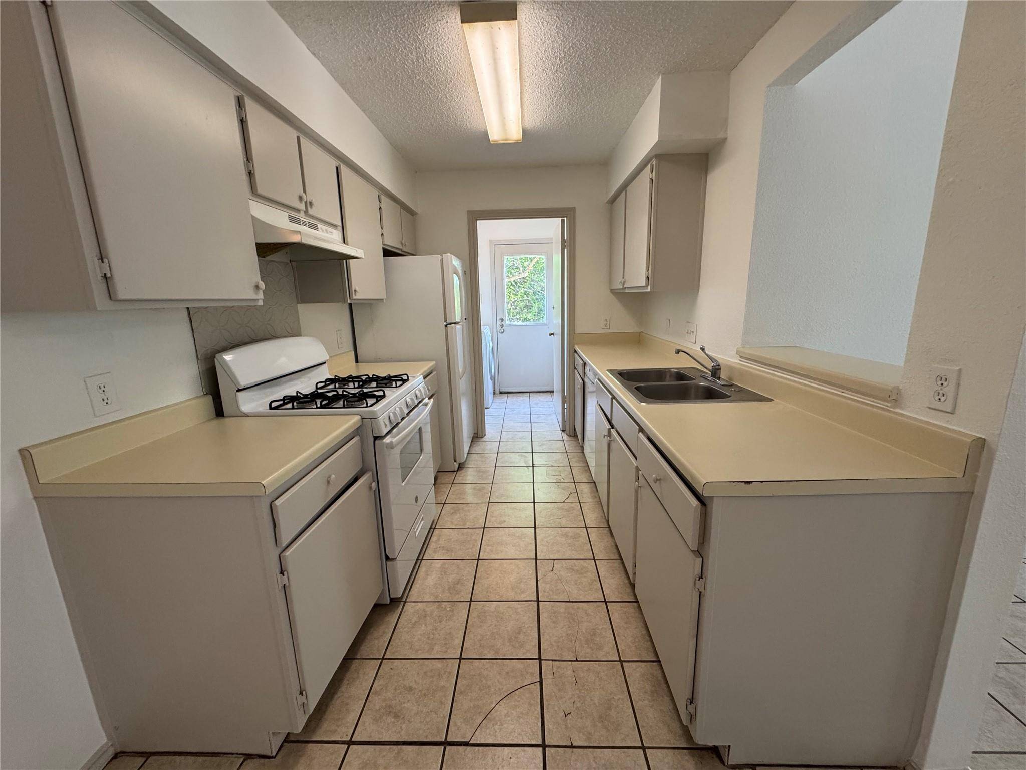 Round Rock, TX 78664,2046 Redwing WAY