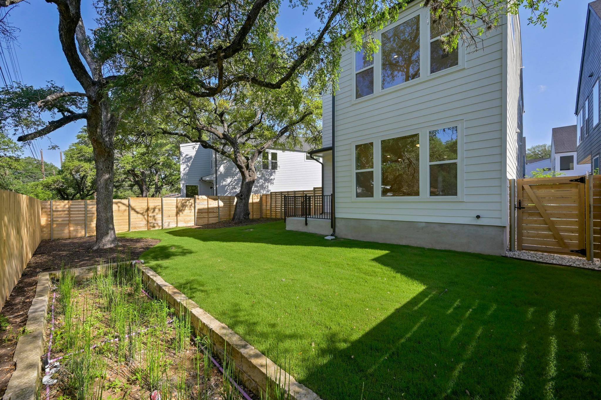 Austin, TX 78745,5107 Menchaca RD #9