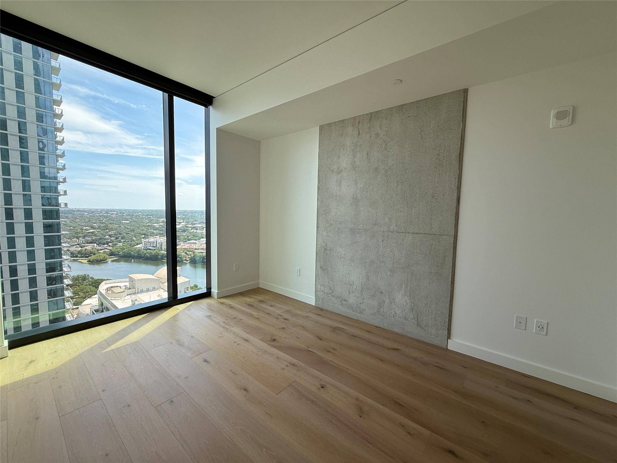 Austin, TX 78701,610 Davis ST #3104