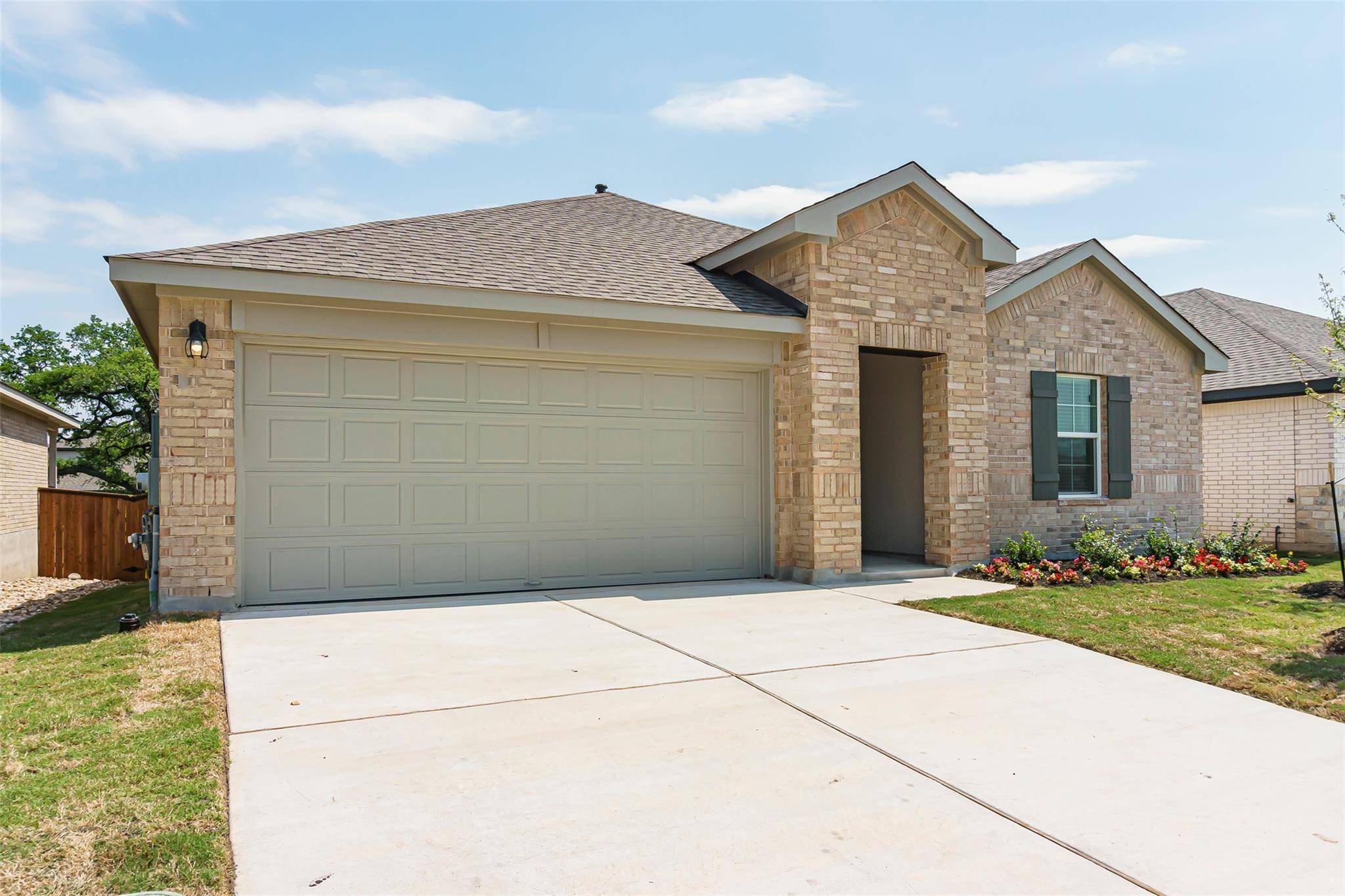 Leander, TX 78641,2424 Flank Skirt DR