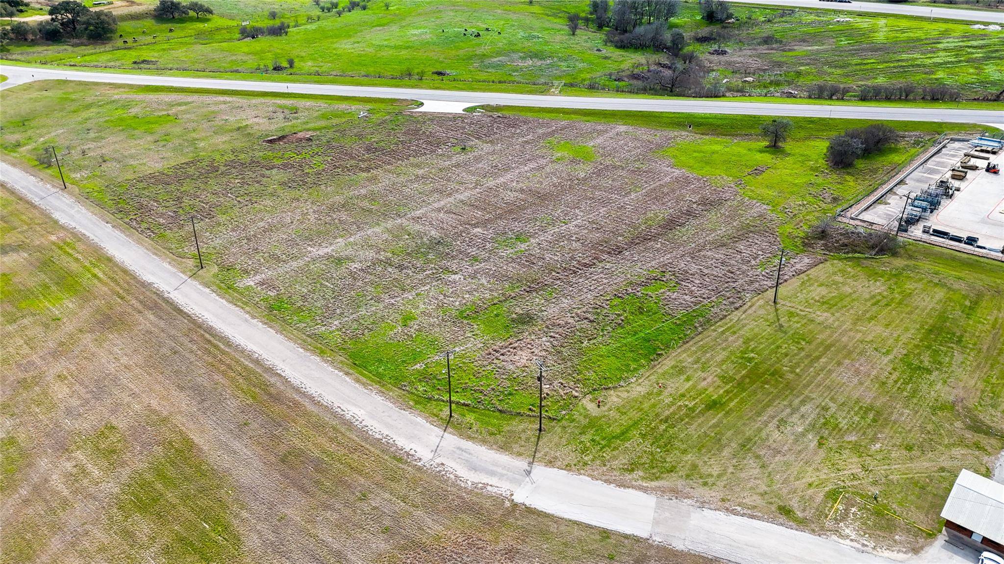 Gonzales, TX 78629,2700 Us-183