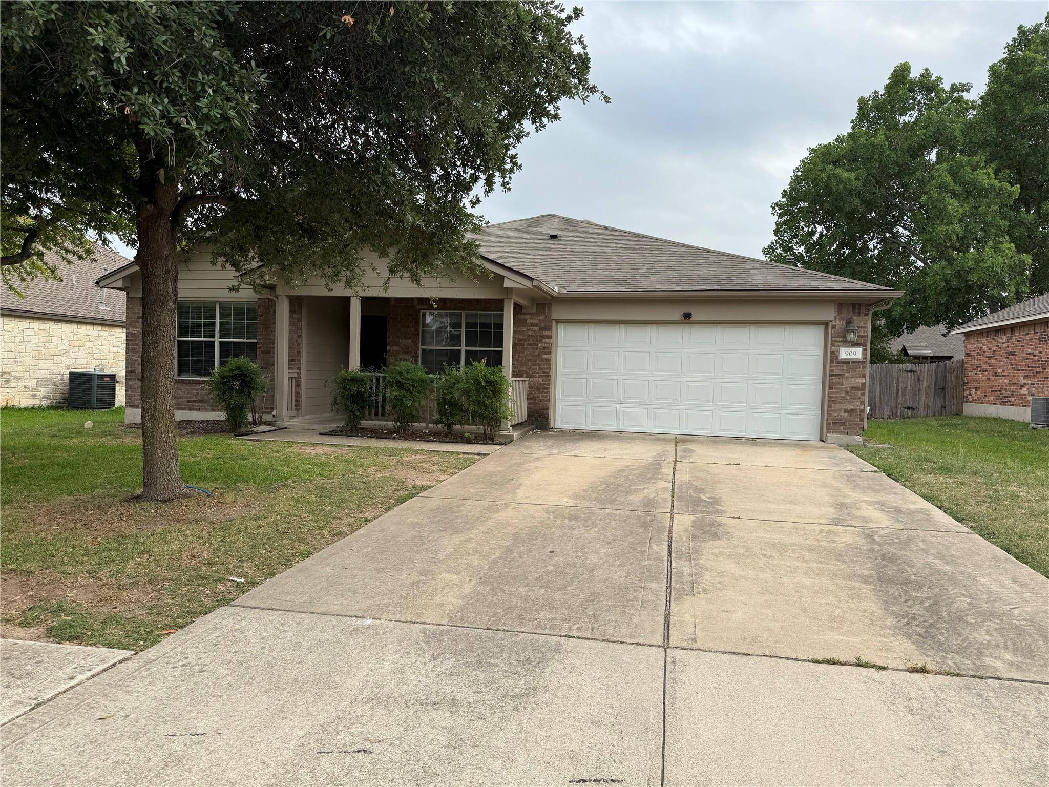 Pflugerville, TX 78660,909 Dover Castle LN