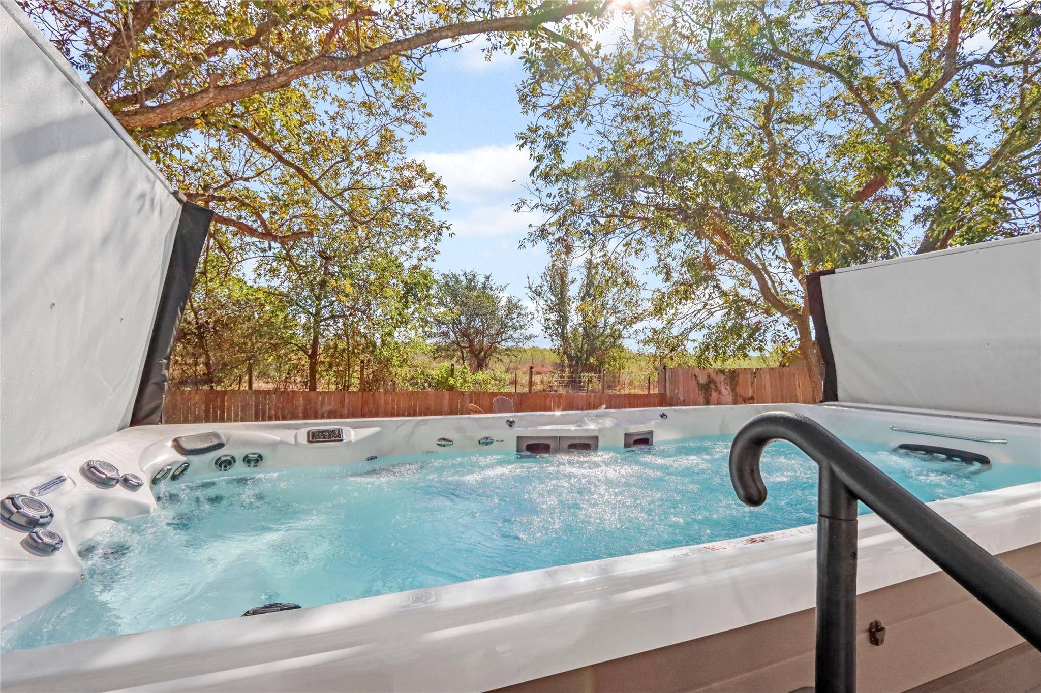 New Braunfels, TX 78130,1088 Running RIV