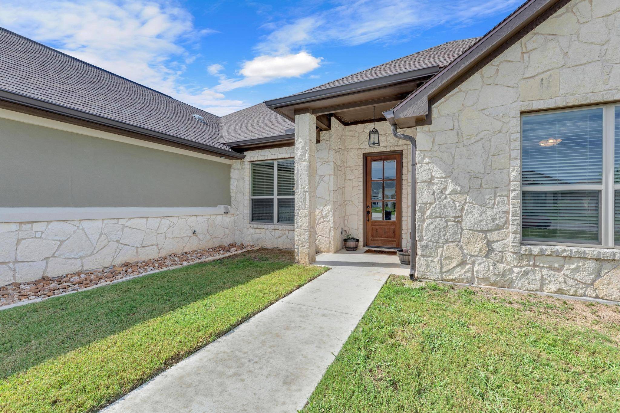 Jarrell, TX 76537,105 Don DR