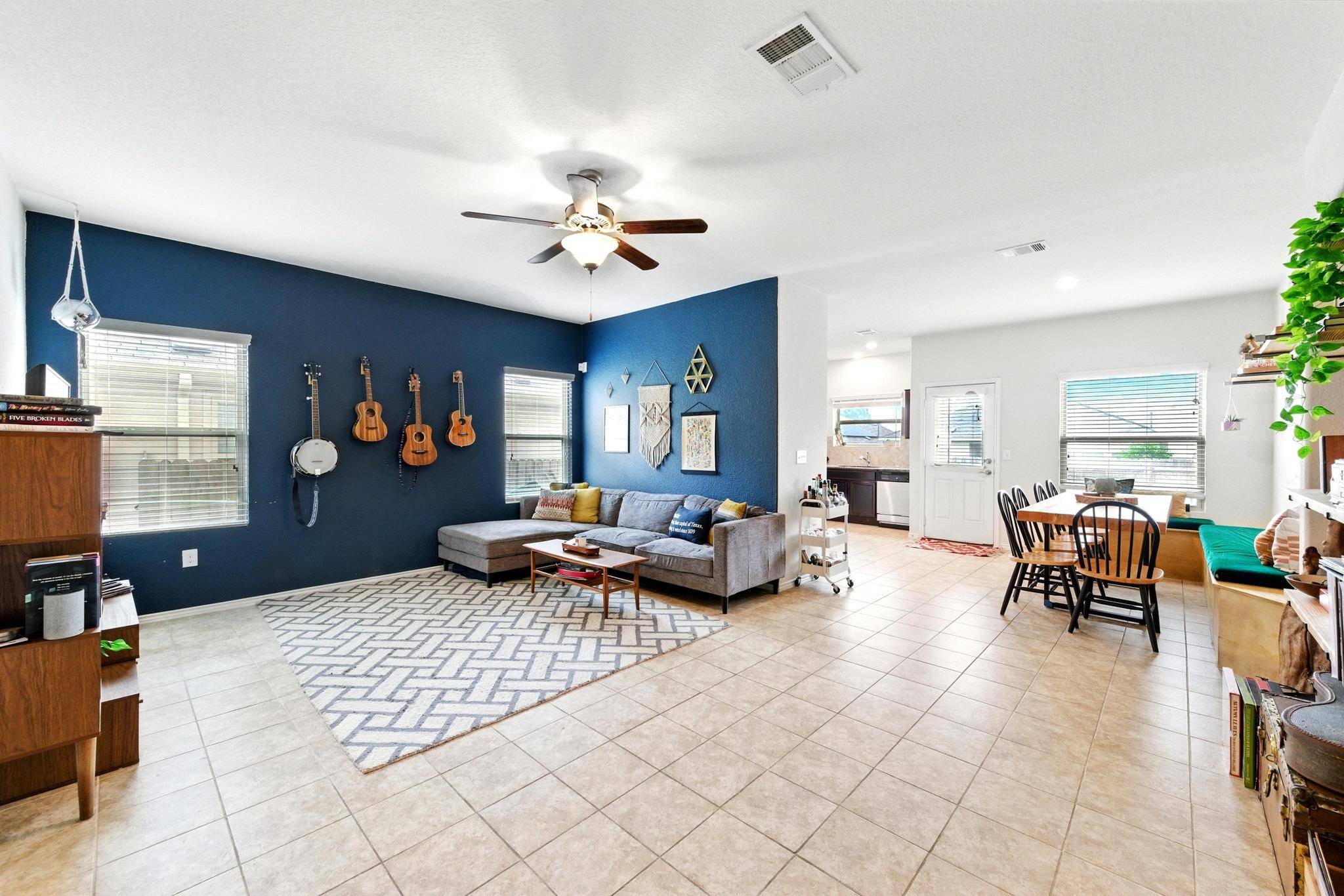 Austin, TX 78744,3905 Alpine Autumn DR