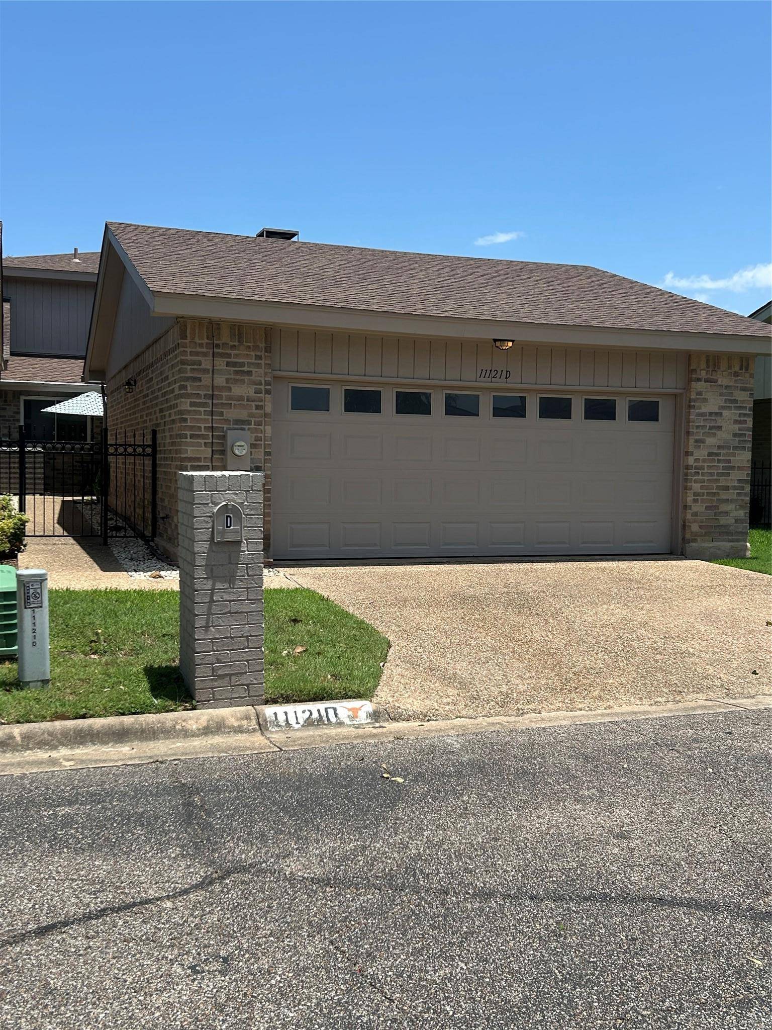 Austin, TX 78747,11121 Pinehurst DR #D