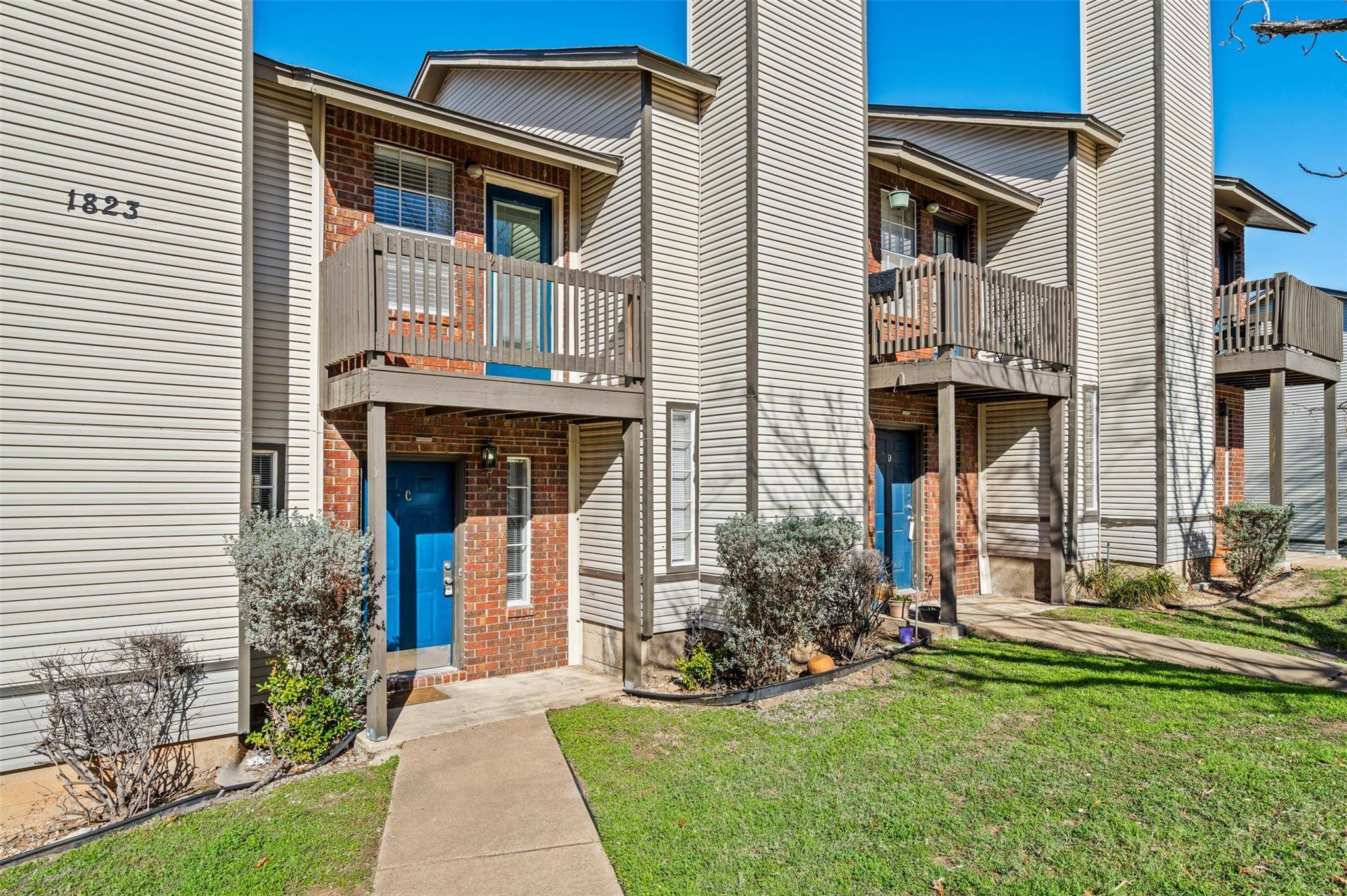 Austin, TX 78741,1823 River Crossing CIR #C