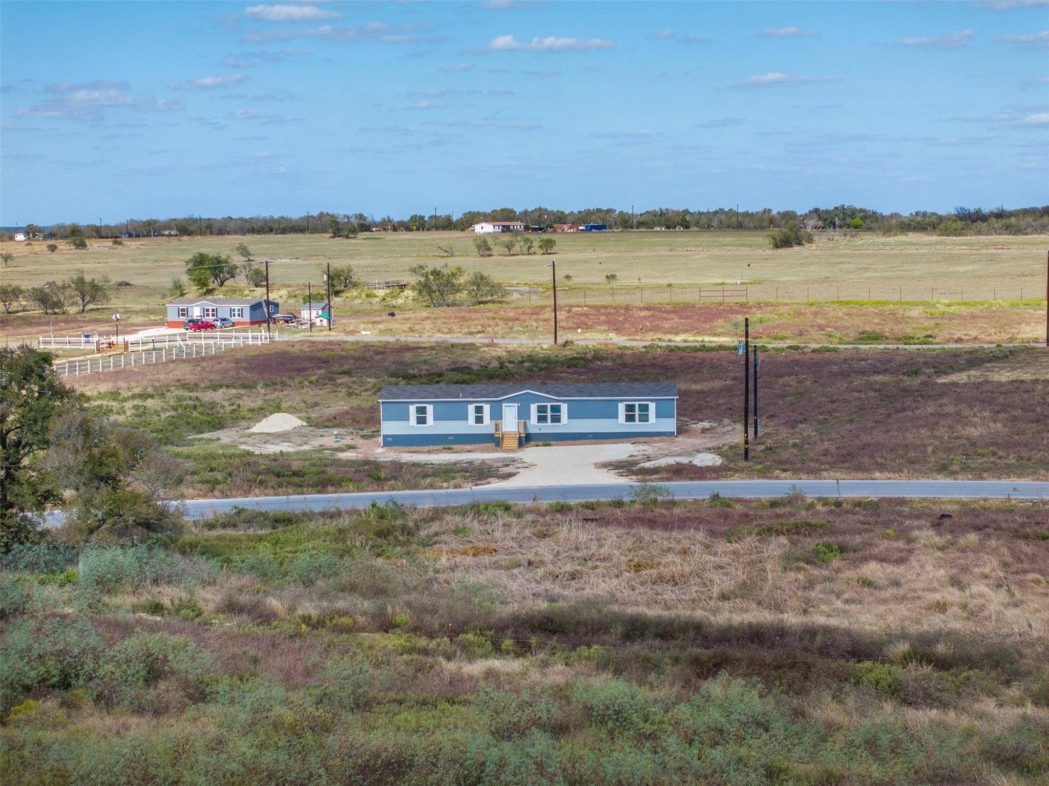 Dale, TX 78616,420 Beckham DR