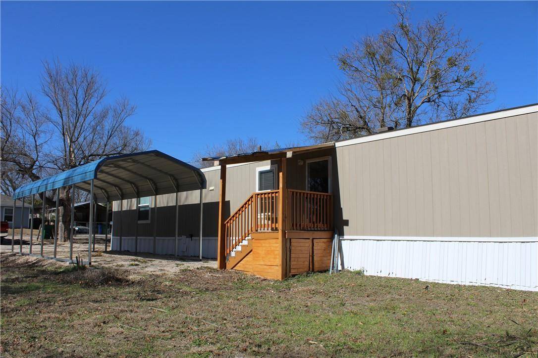 Taylor, TX 76574,119 Royal ST