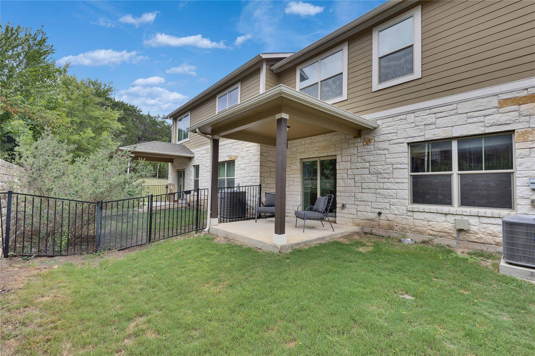 Austin, TX 78744,516 E Slaughter LN #2303