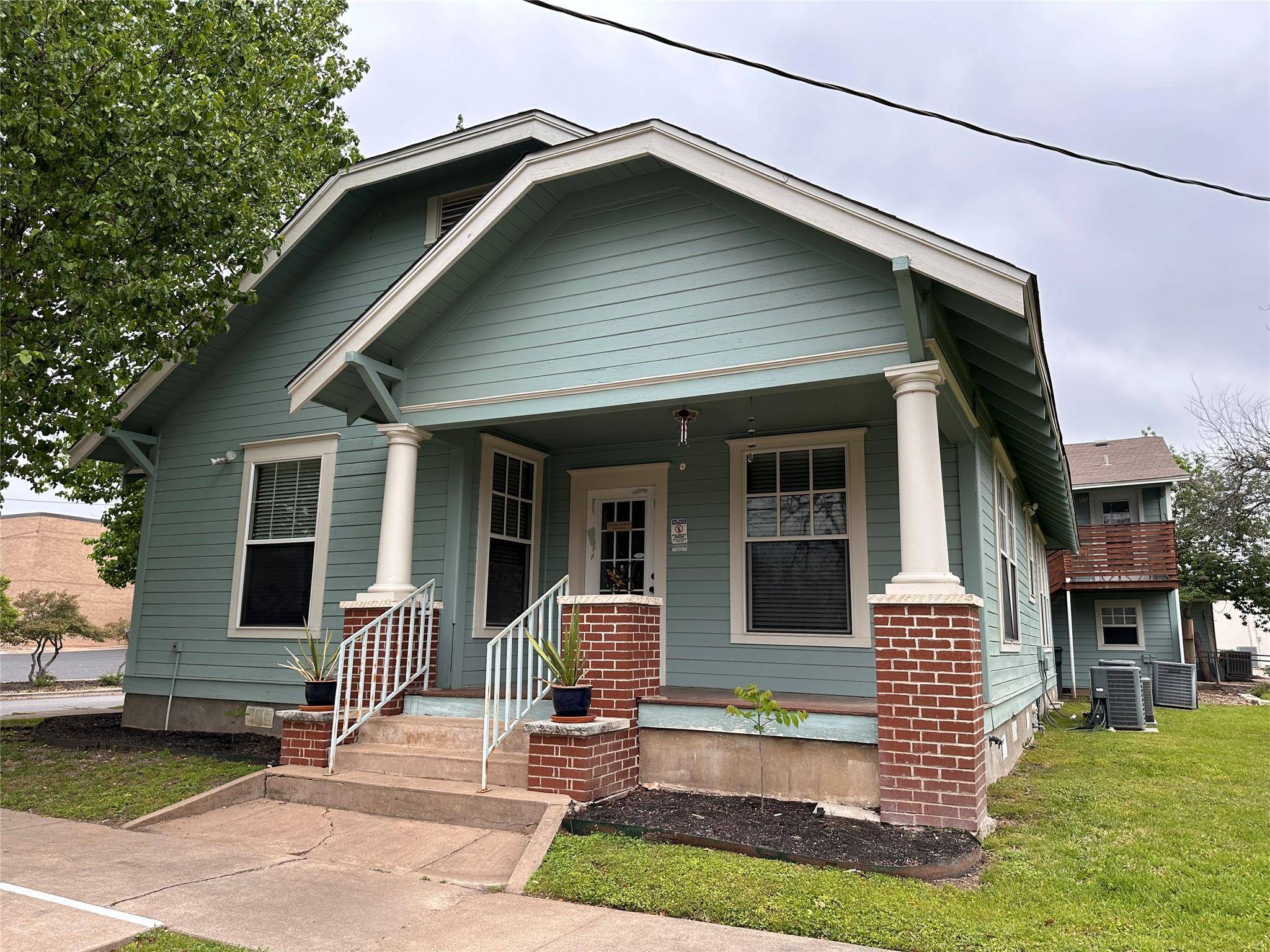 Georgetown, TX 78626,212 W 10th ST #102