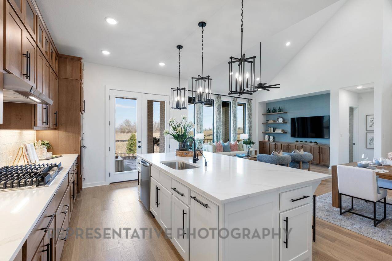 Liberty Hill, TX 78642,329 Luttrell LN