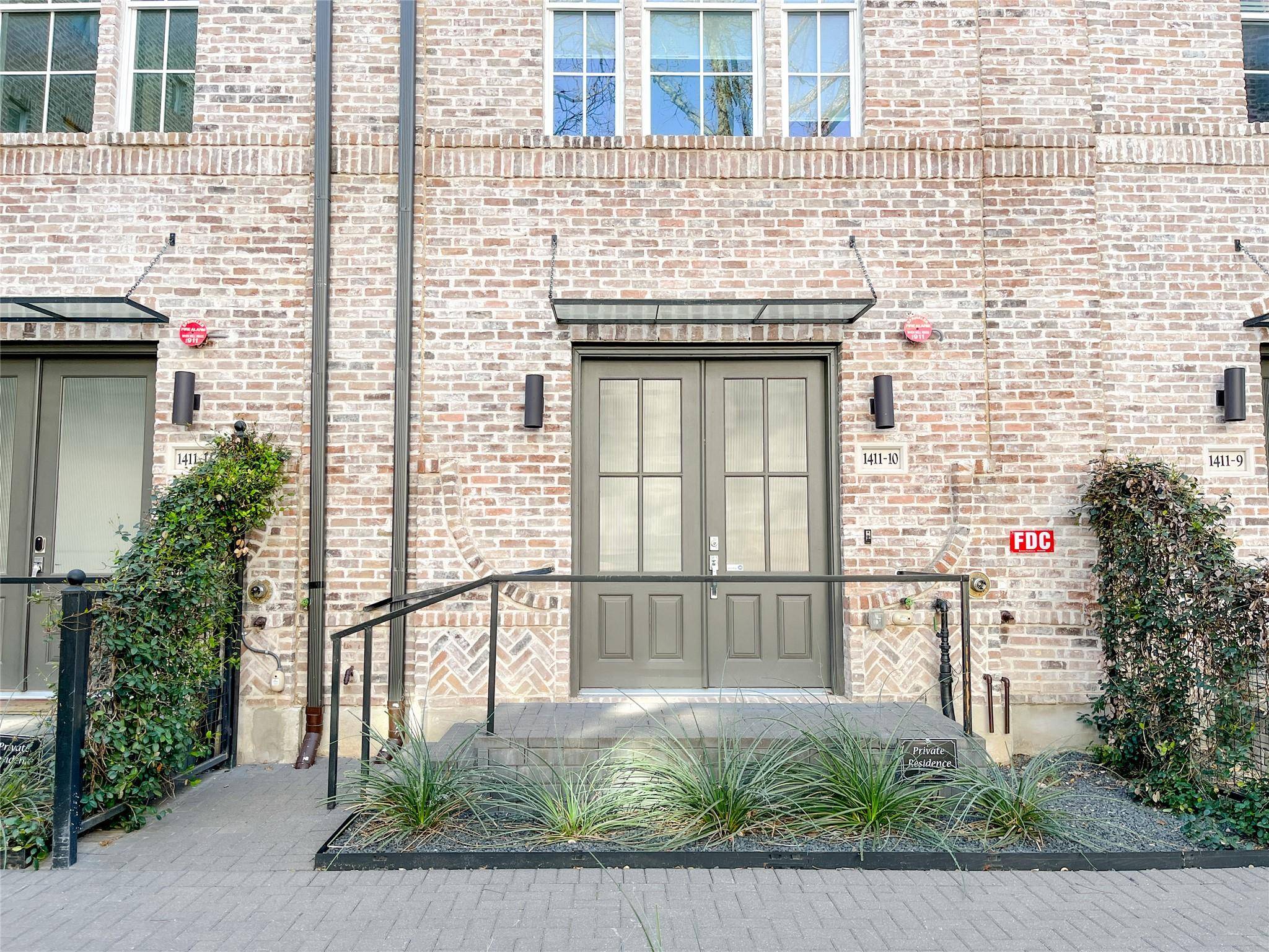 Austin, TX 78741,1411 Town Creek DR #10