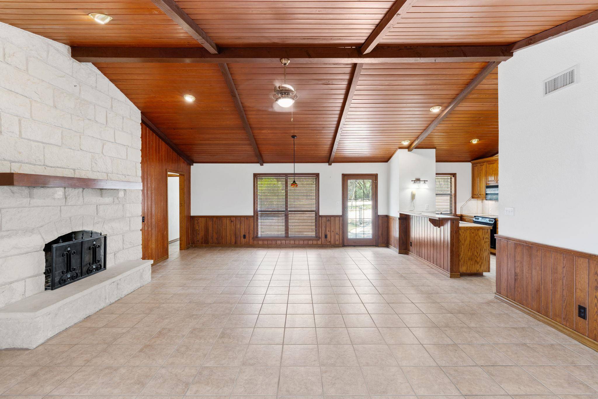 Burnet, TX 78611,1221 County Road 250