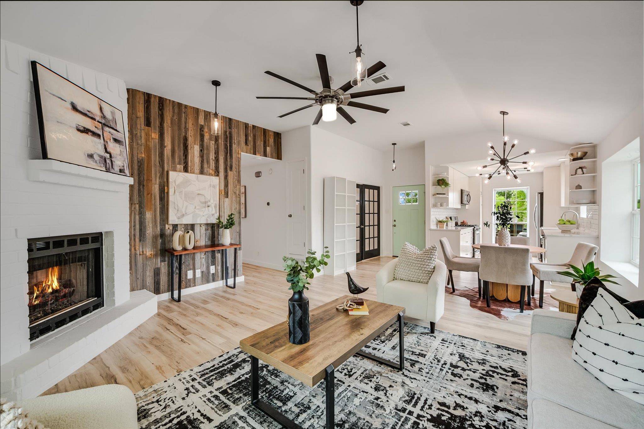 Austin, TX 78721,3904 Chase CIR