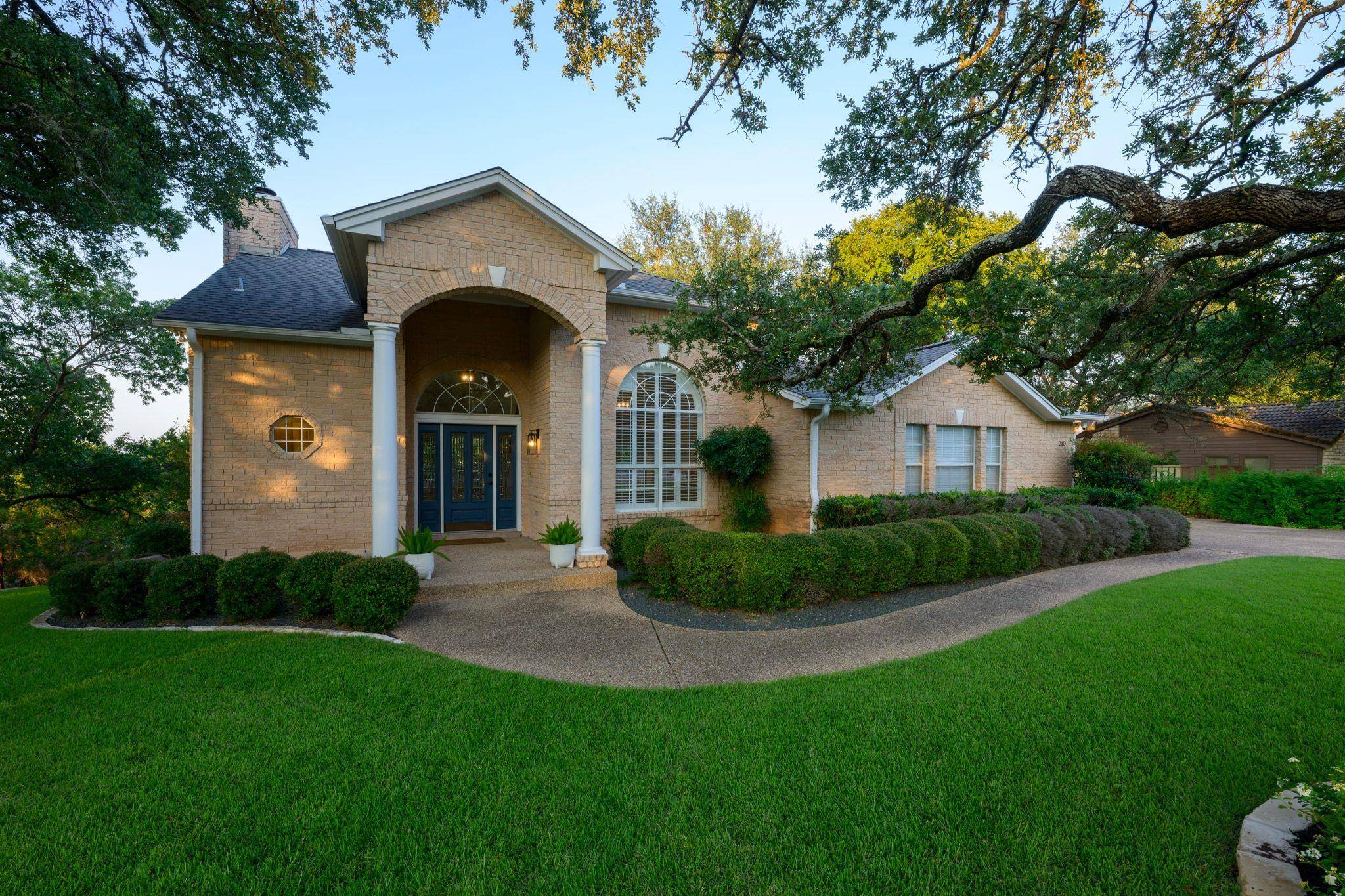 Lakeway, TX 78734,310 Timpanagos DR