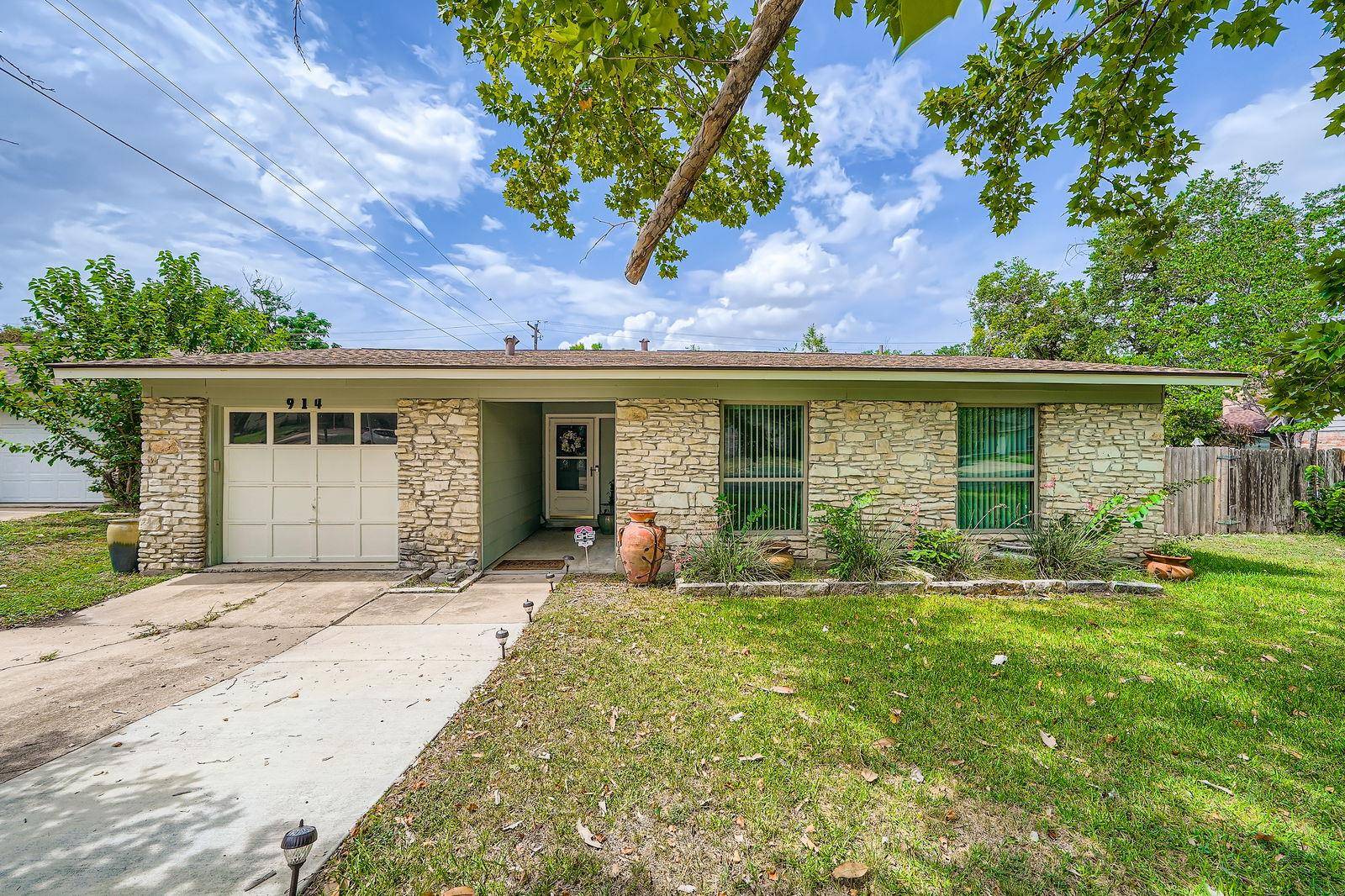 Austin, TX 78753,914 Hermitage DR