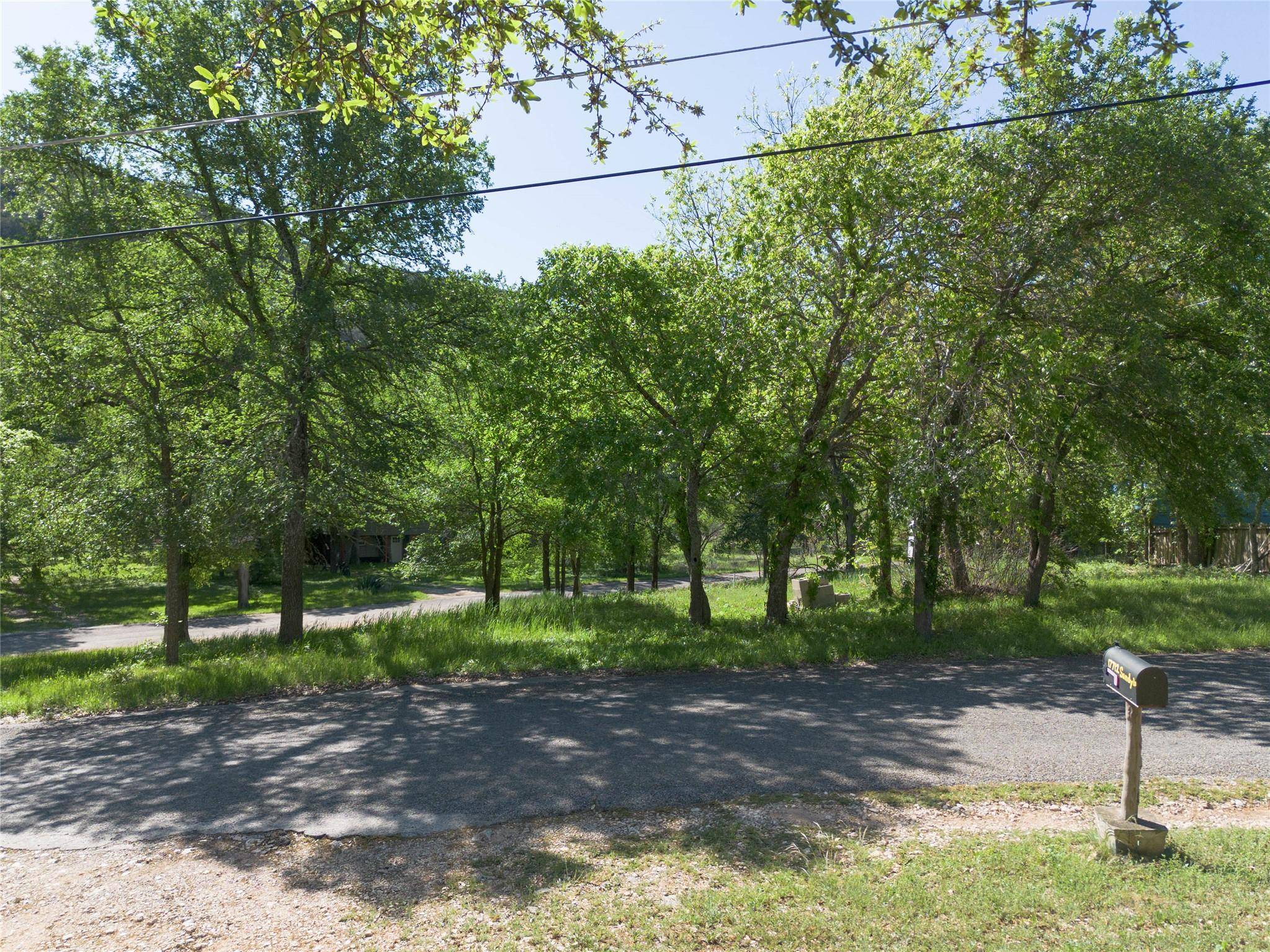 Jonestown, TX 78645,17709 Sandy LN