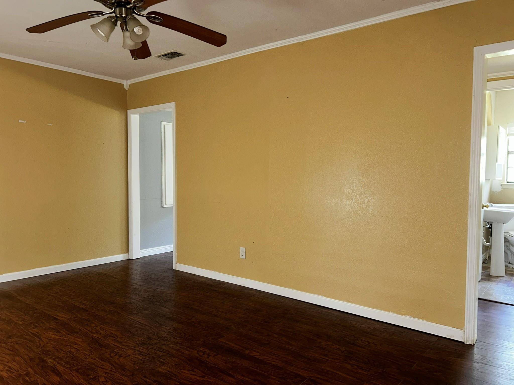 Taylor, TX 76574,419 Maresh Street ST