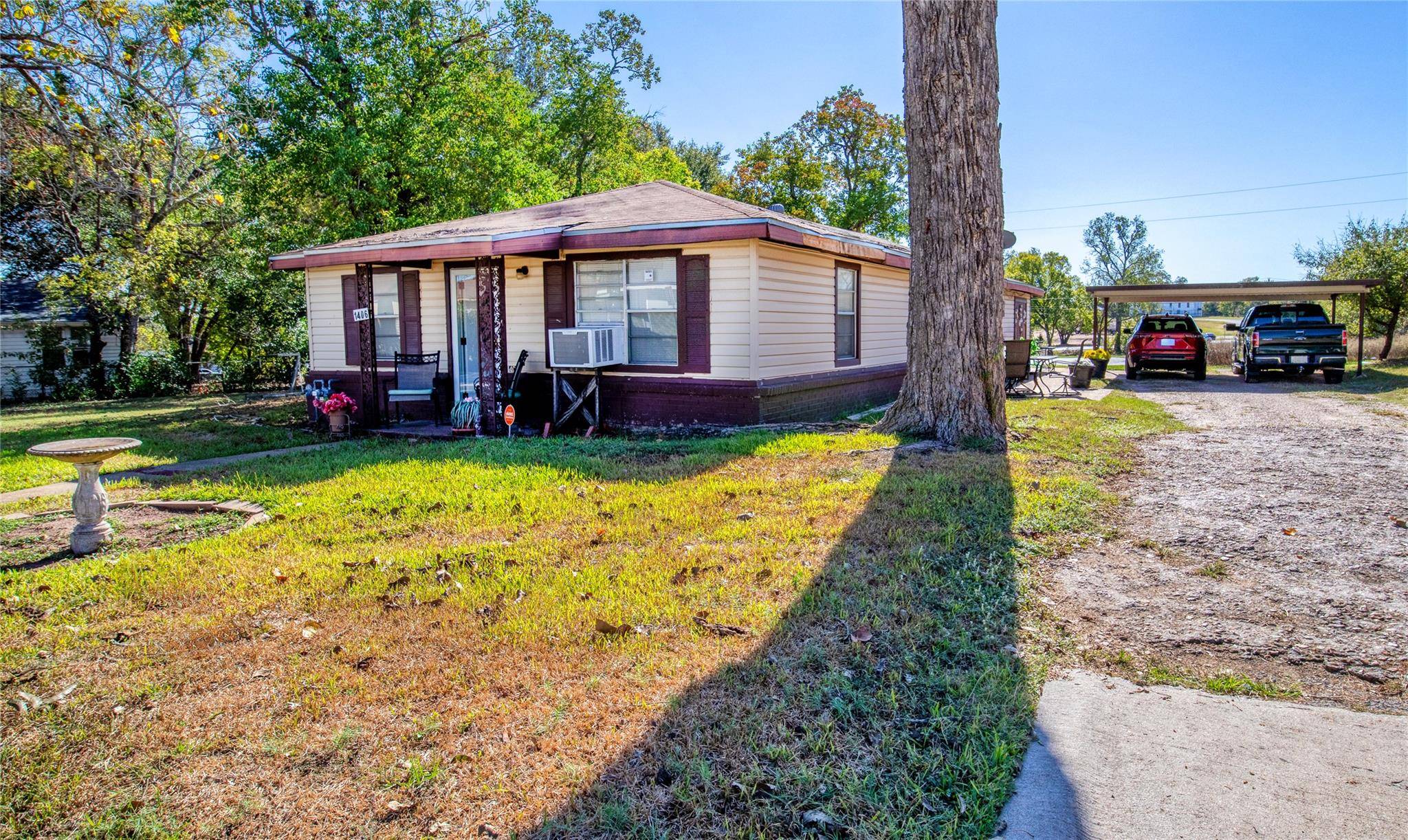Brenham, TX 77833,1406 Simon Ave