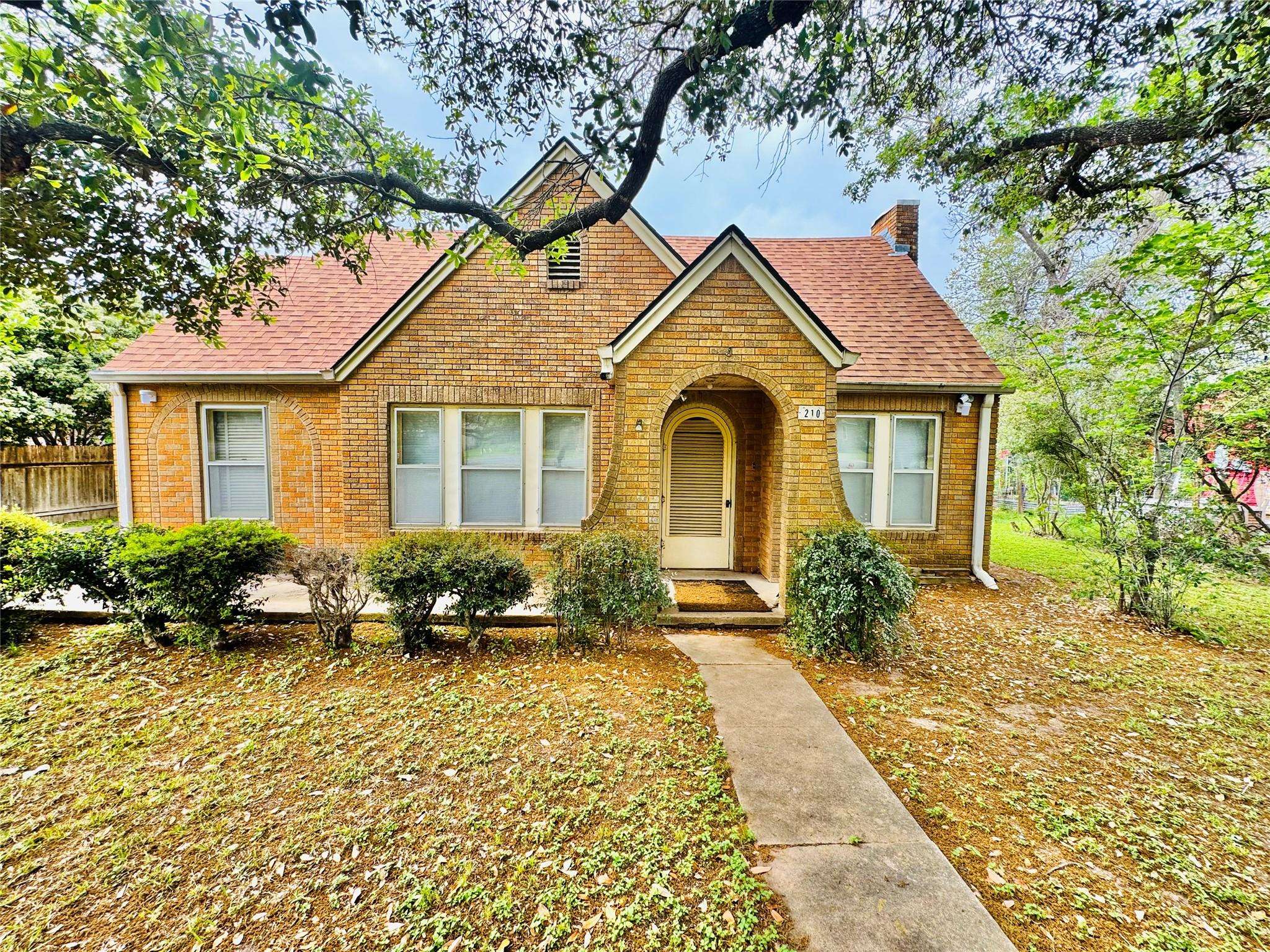 Elgin, TX 78621,210 Taylor RD