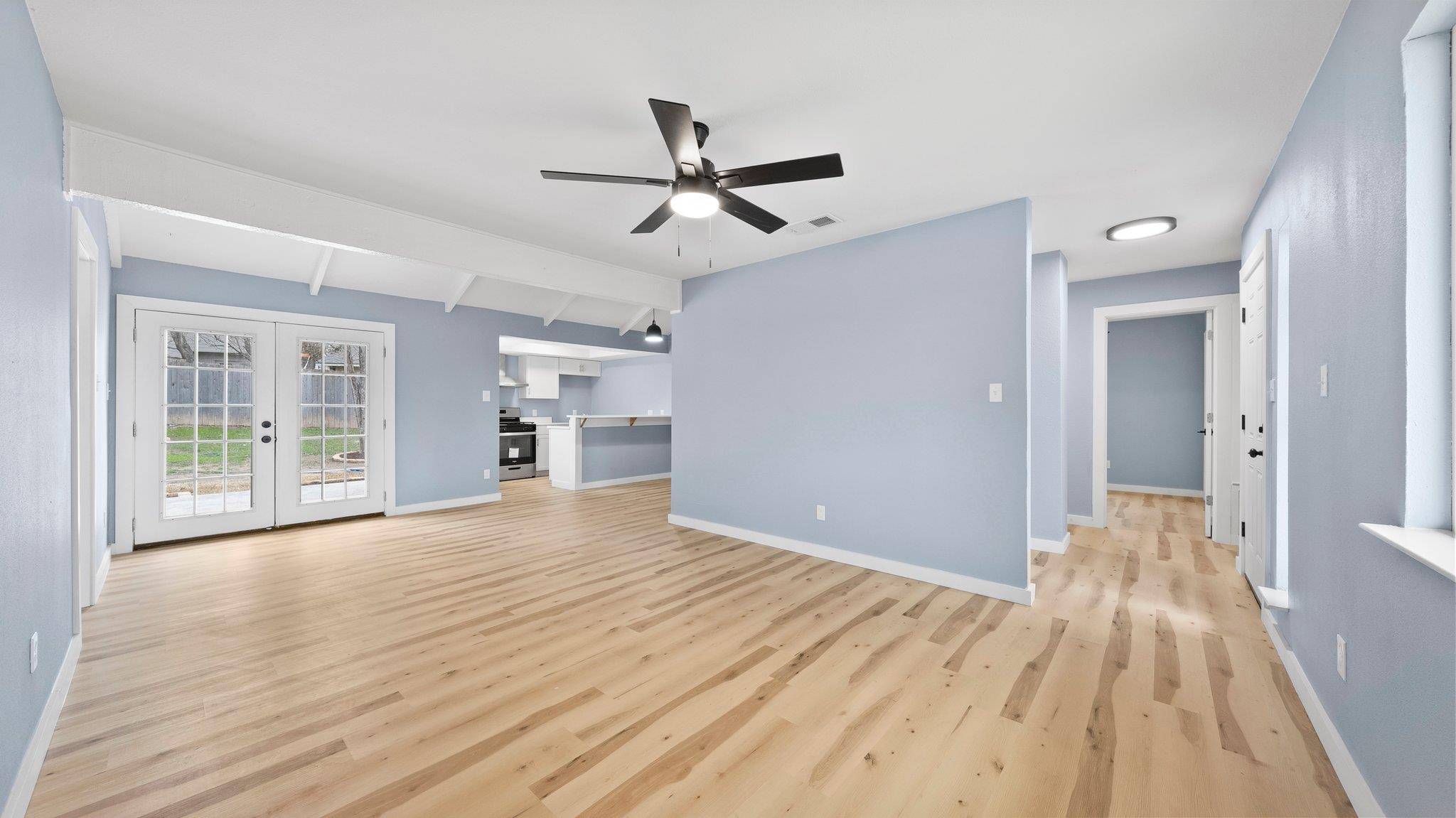 Austin, TX 78753,1112 Village Green DR