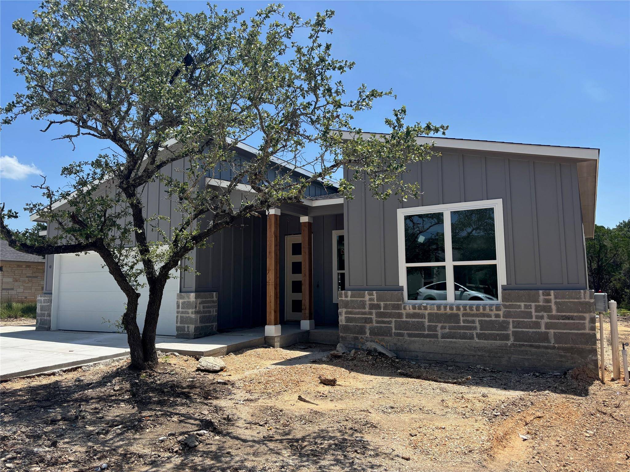 Lago Vista, TX 78645,21801 Surrey LN