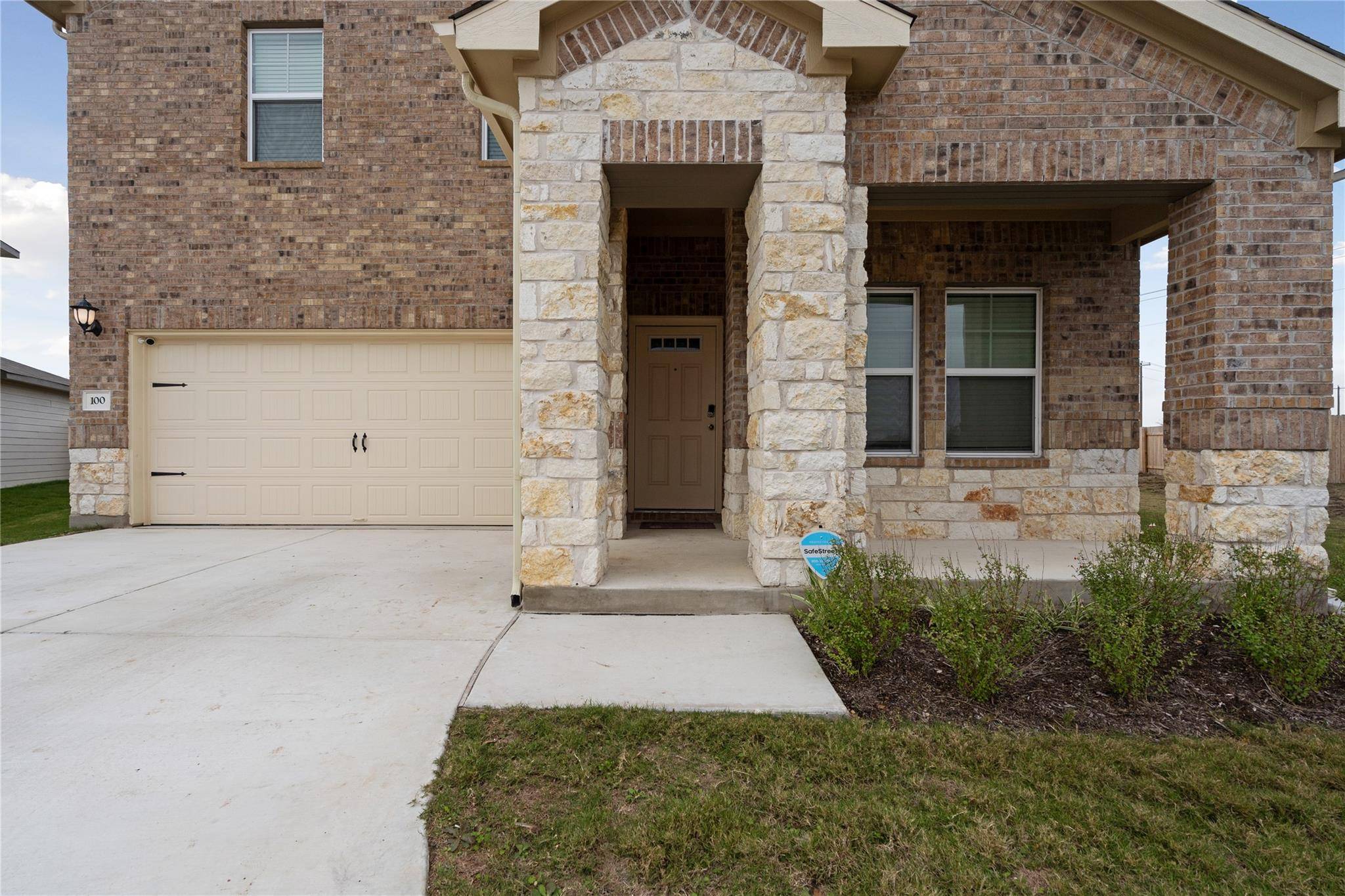Hutto, TX 78634,100 Babblebrook WAY