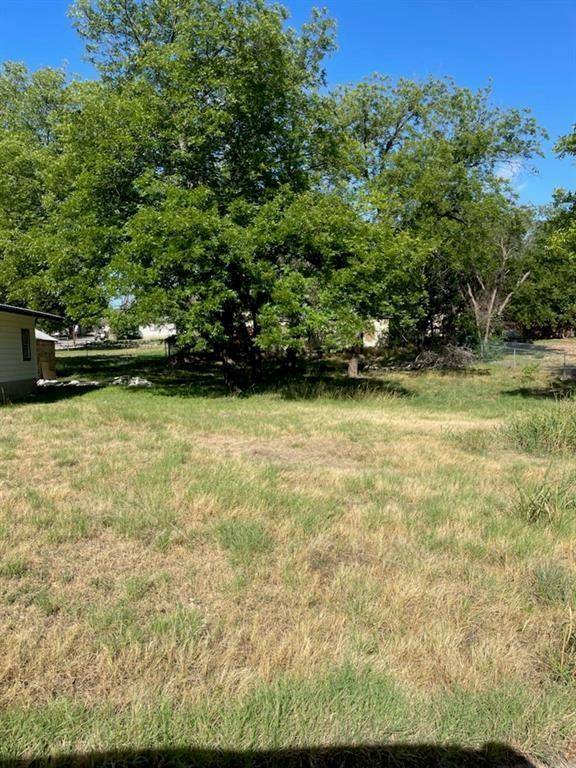 Lampasas, TX 76550,801 W Avenue B Lot 2