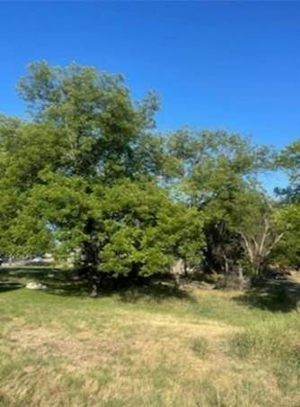 Lampasas, TX 76550,801 W Avenue B Lot 2